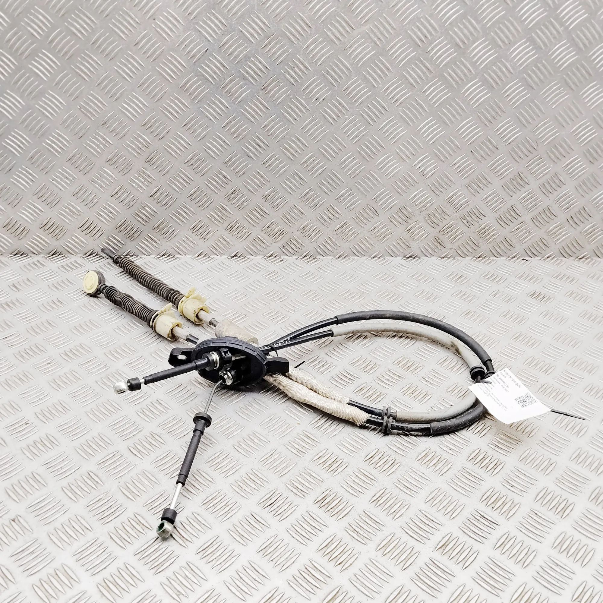 BMW 2 (F44) Gear selector cables Gear selector cables — BMW 2 SERIES (Gran Coupe...
