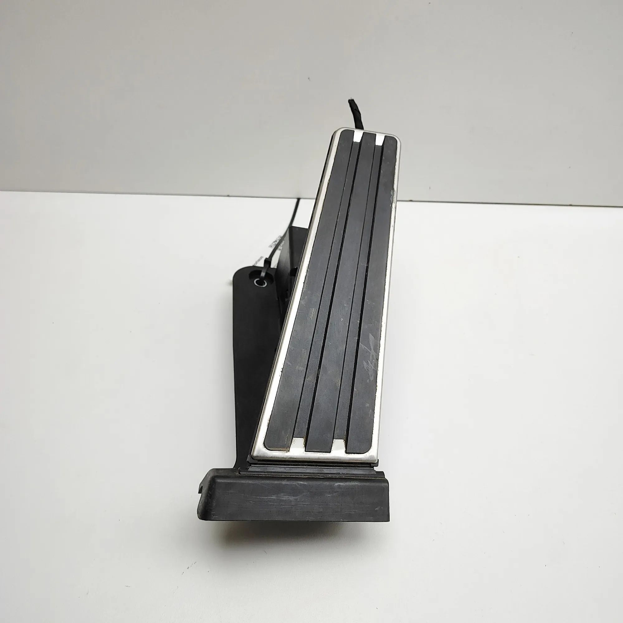 Porsche 911 (992) Throttle Pedal Throttle Pedal — PORSCHE 911 (992) (2019-...) —...