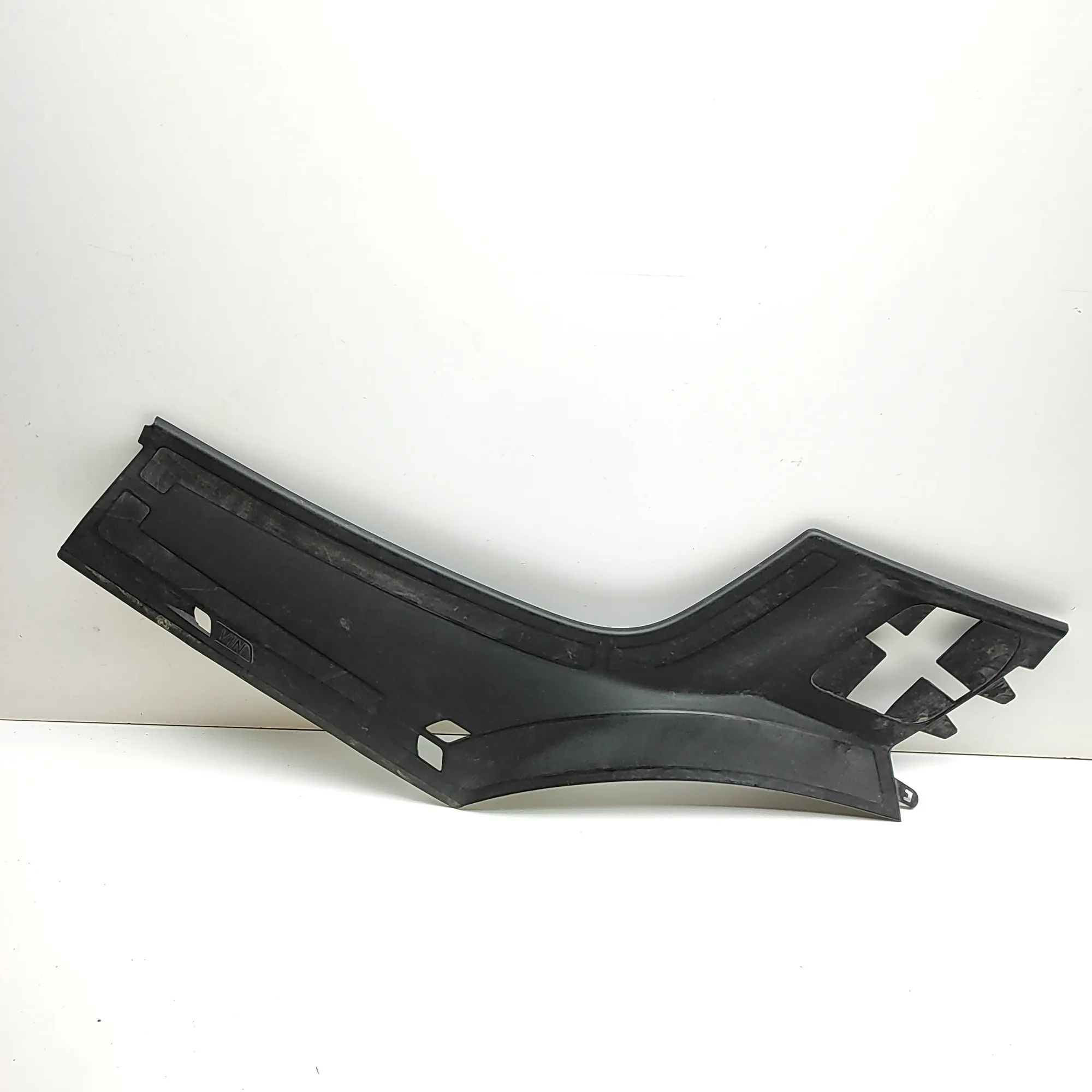 Porsche Cayenne Plastic fender panel — front right Plastic fender panel — front right — PORSCHE CA...