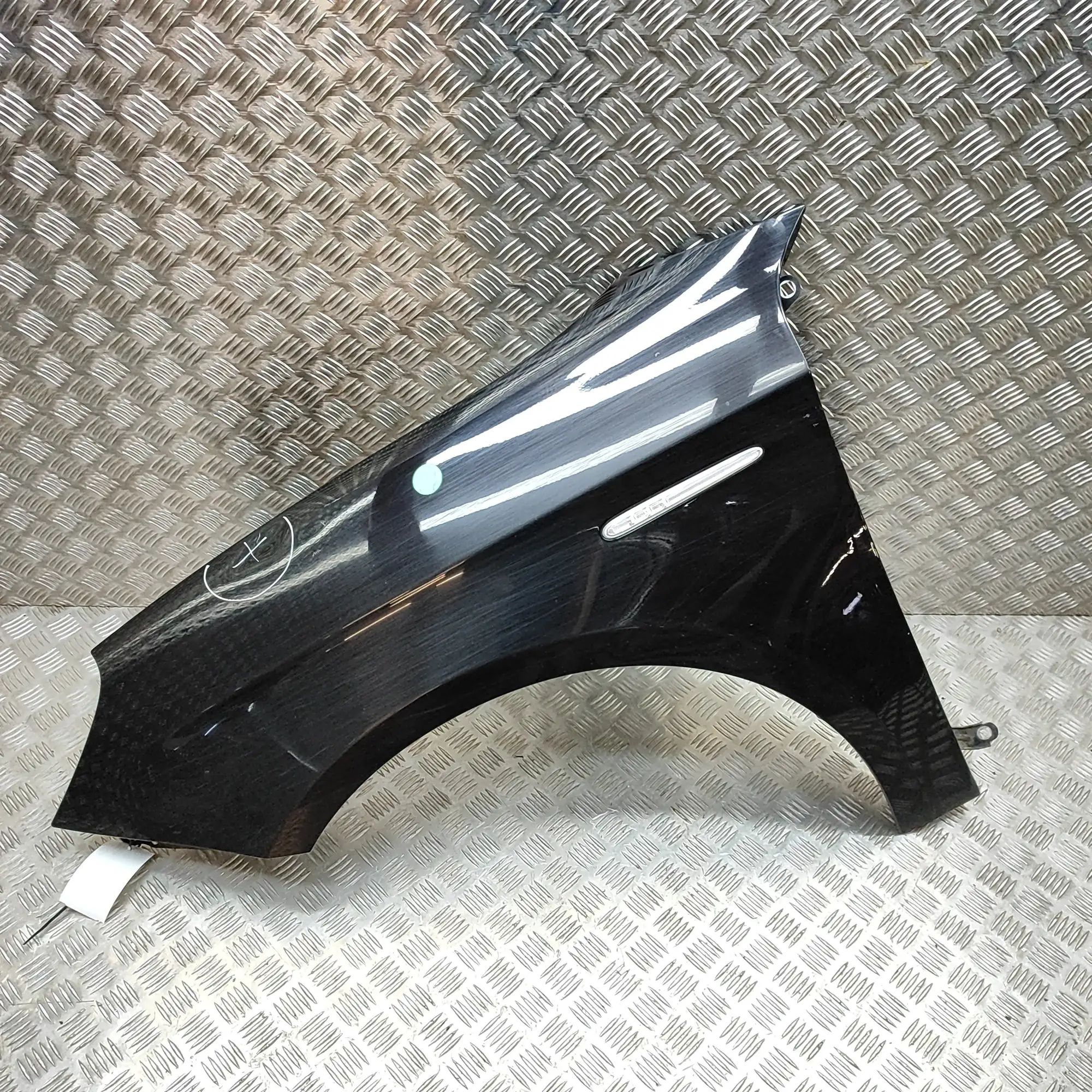 Alfa-Romeo Giulietta (940) Front Left Fender Front Left Fender — ALFA ROMEO GIULIETTA (940_)...