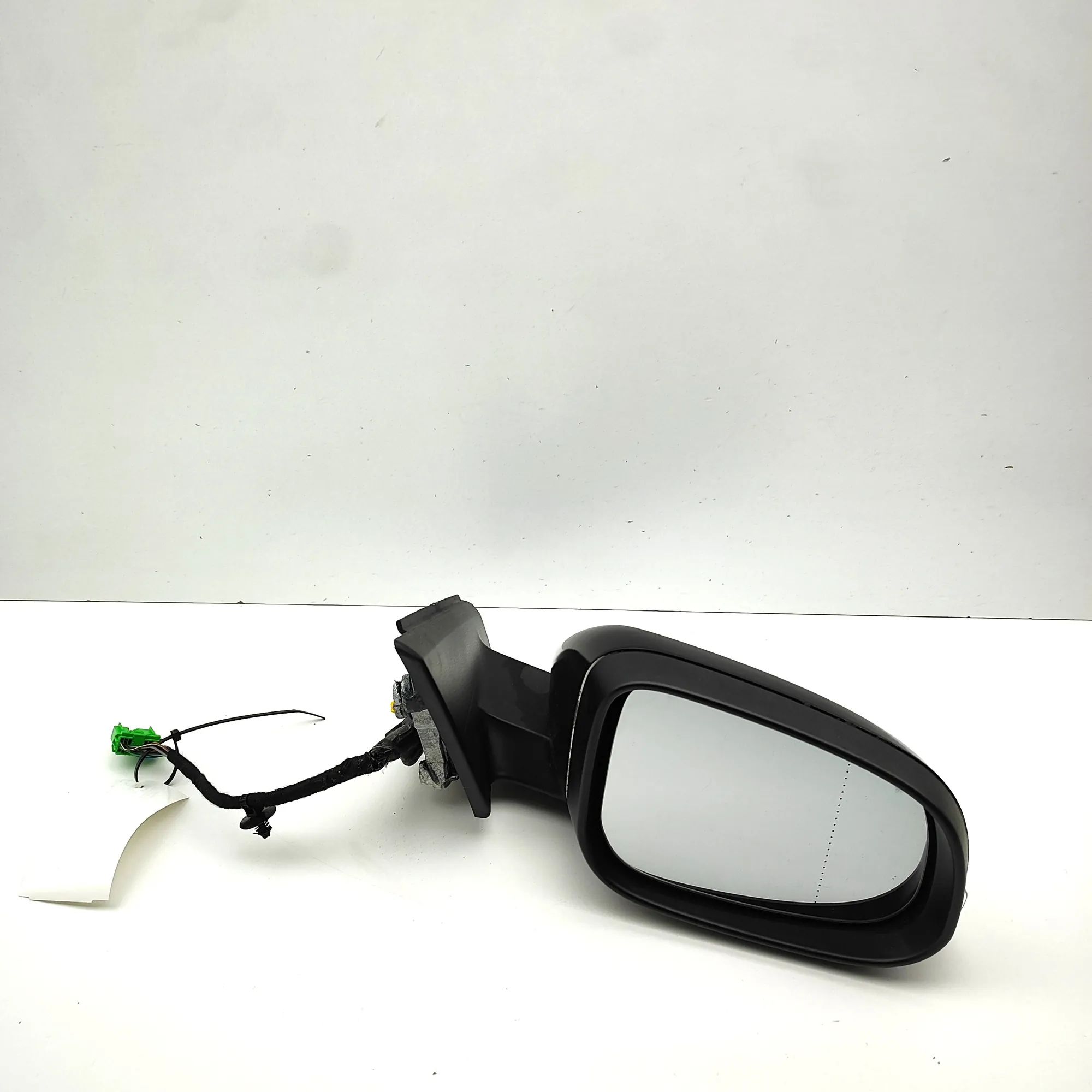 Volvo V40 Right Side Wing Mirror Right Side Wing Mirror — VOLVO V40 (Hatchback) ...