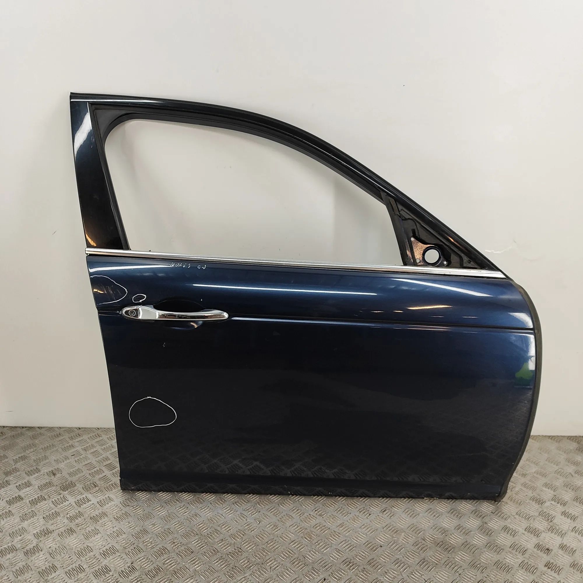 Jaguar XJ Door — front right Door — front right — JAGUAR XJ (X350) (2003-200...