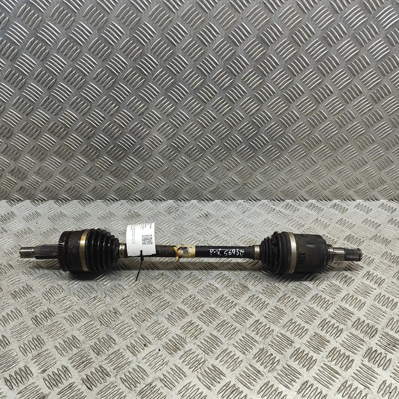 Hyundai Tucson Front Left Driveshaft Front Left Driveshaft — HYUNDAI TUCSON (TL, TLE...