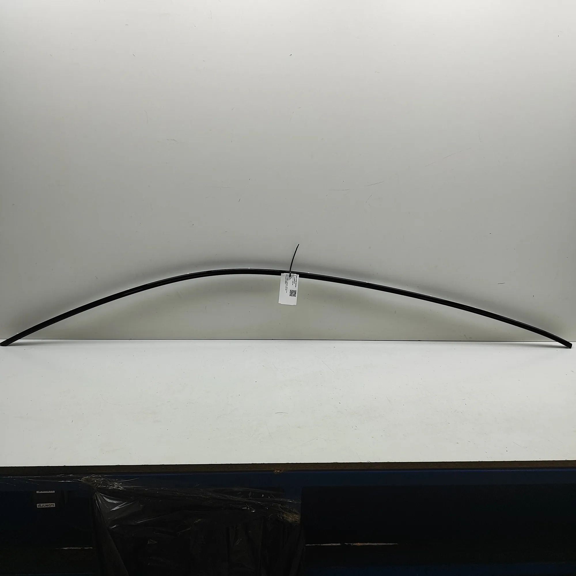 Porsche Macan (XAB) Left Side Roof Strip Trim Left Side Roof Strip Trim — PORSCHE MACAN (XAB)...
