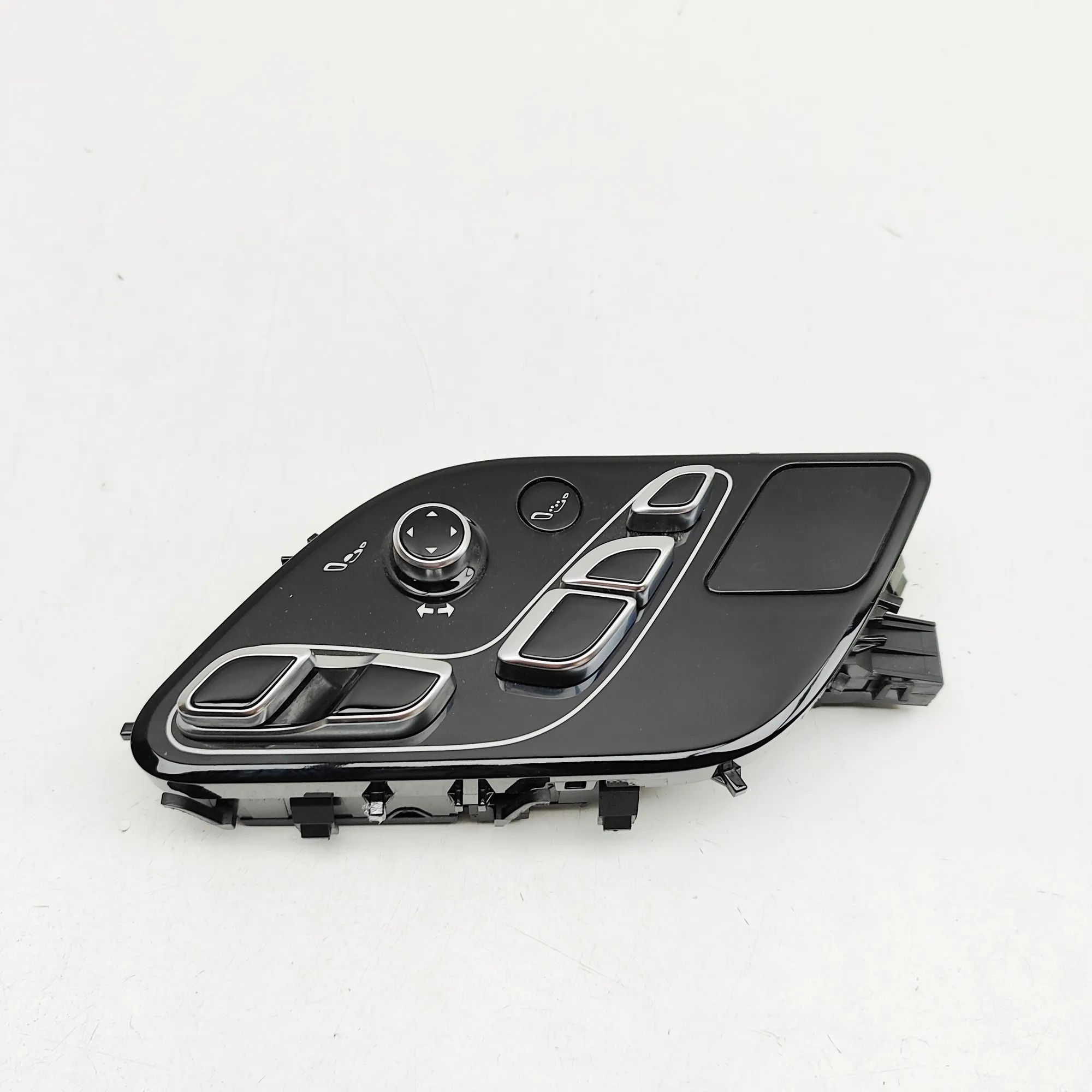 Land Rover Range Rover (L405) Right Seat Control Buttons Right Seat Control Buttons — LAND ROVER RANGE R...