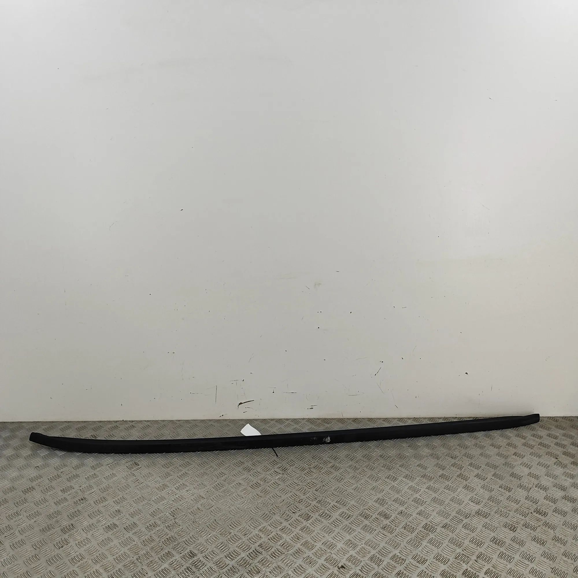 Volvo V60 Right Side Roof Rail Right Side Roof Rail — VOLVO V60 (II 225, 227) ...