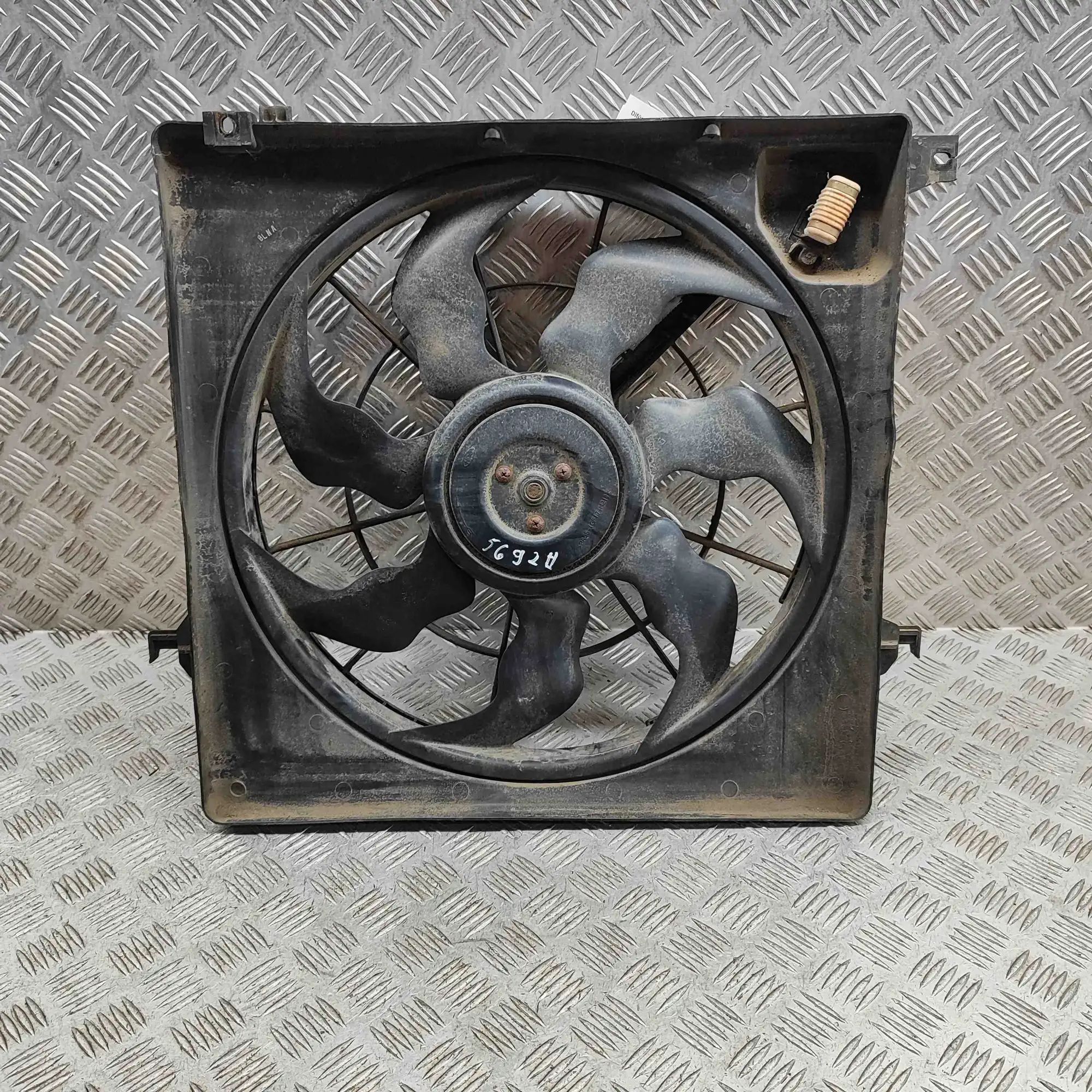 Hyundai Santa Fe Engine Cooling Fan Shroud Engine Cooling Fan Shroud — HYUNDAI SANTA (FÉ I...