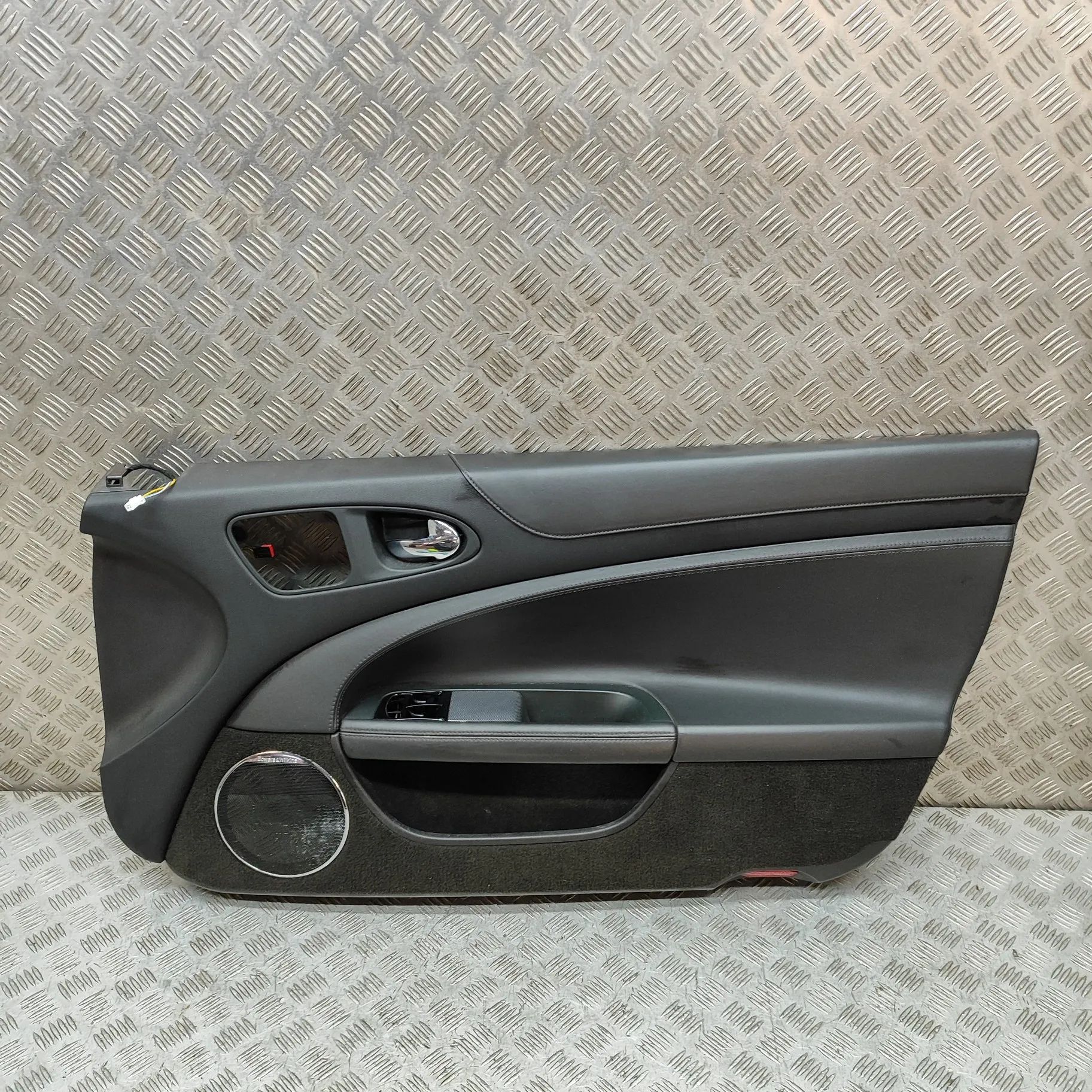 Jaguar XK Front Right Door Panel