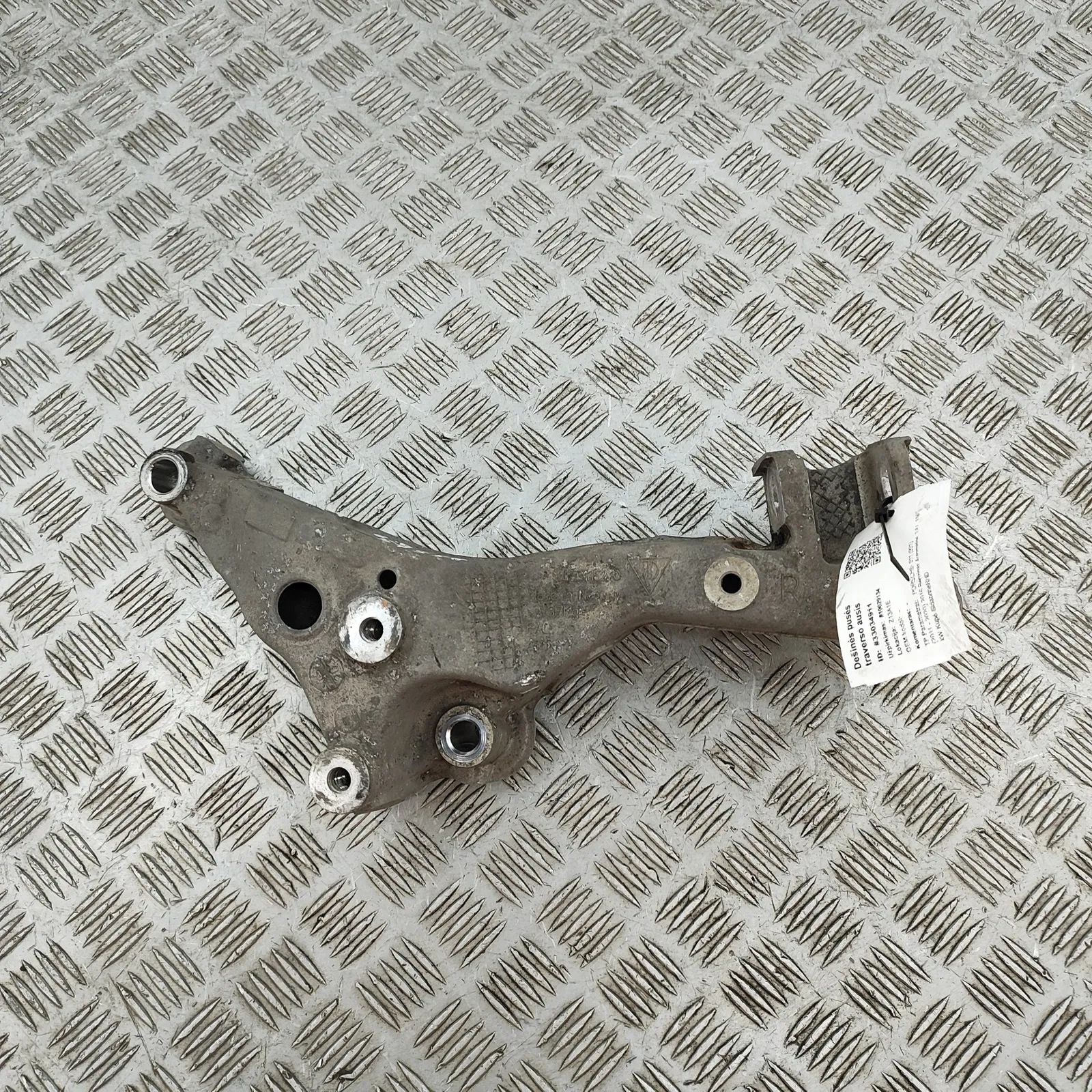 Porsche 911 (991) Right Side Subframe Bracket Right Side Subframe Bracket — PORSCHE 911 (991)...