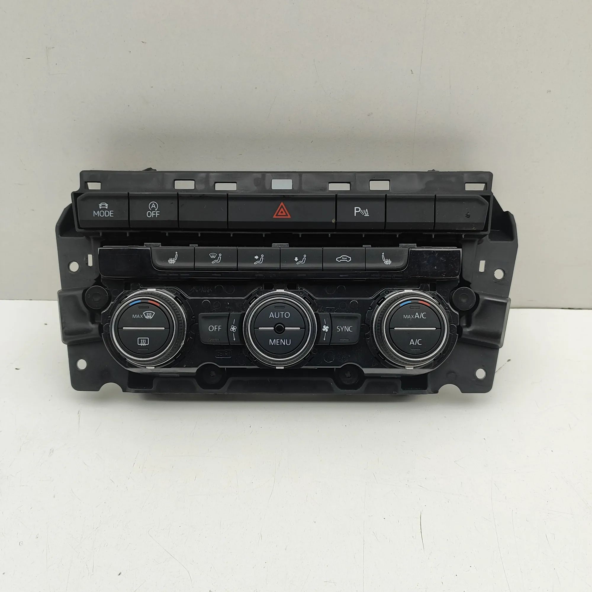Volkswagen T-Roc Climate control unit