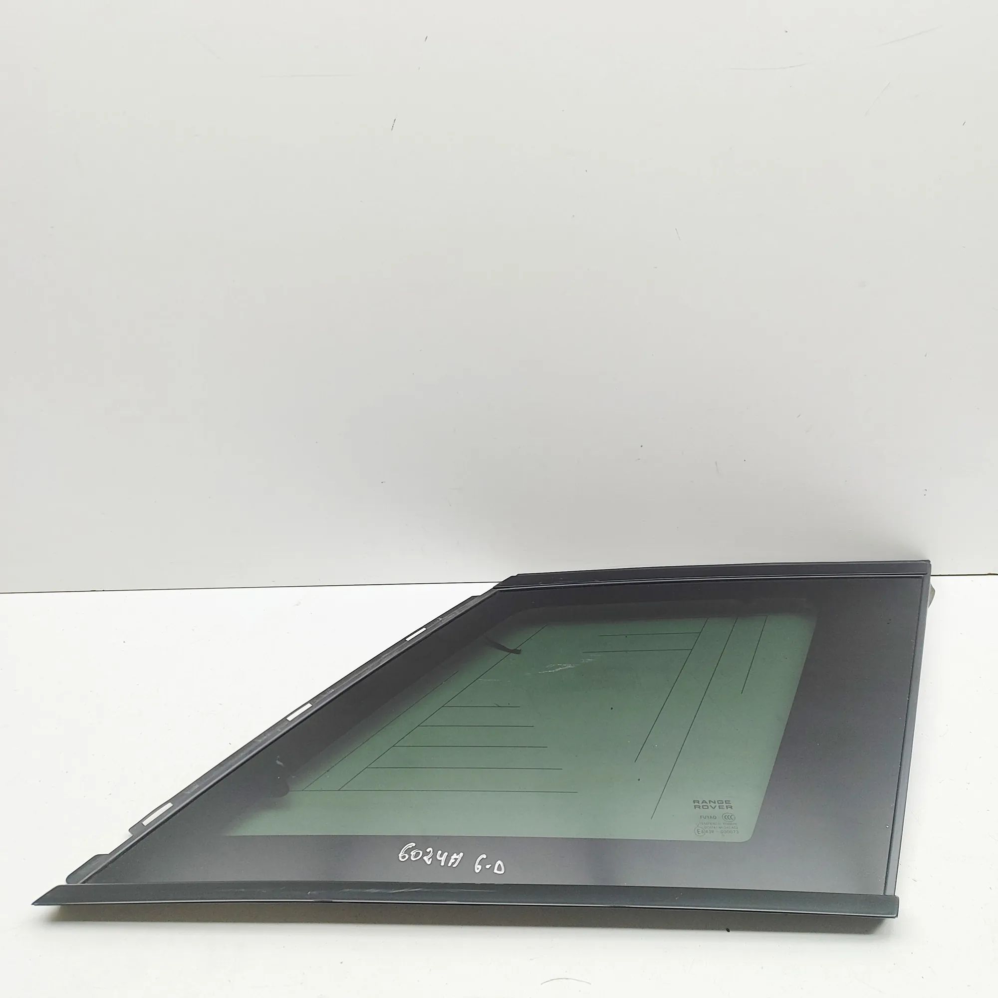 Land Rover Range Rover Sport (L494) Rear Right Quarter Window Rear Right Quarter Window — LAND ROVER RANGE RO...