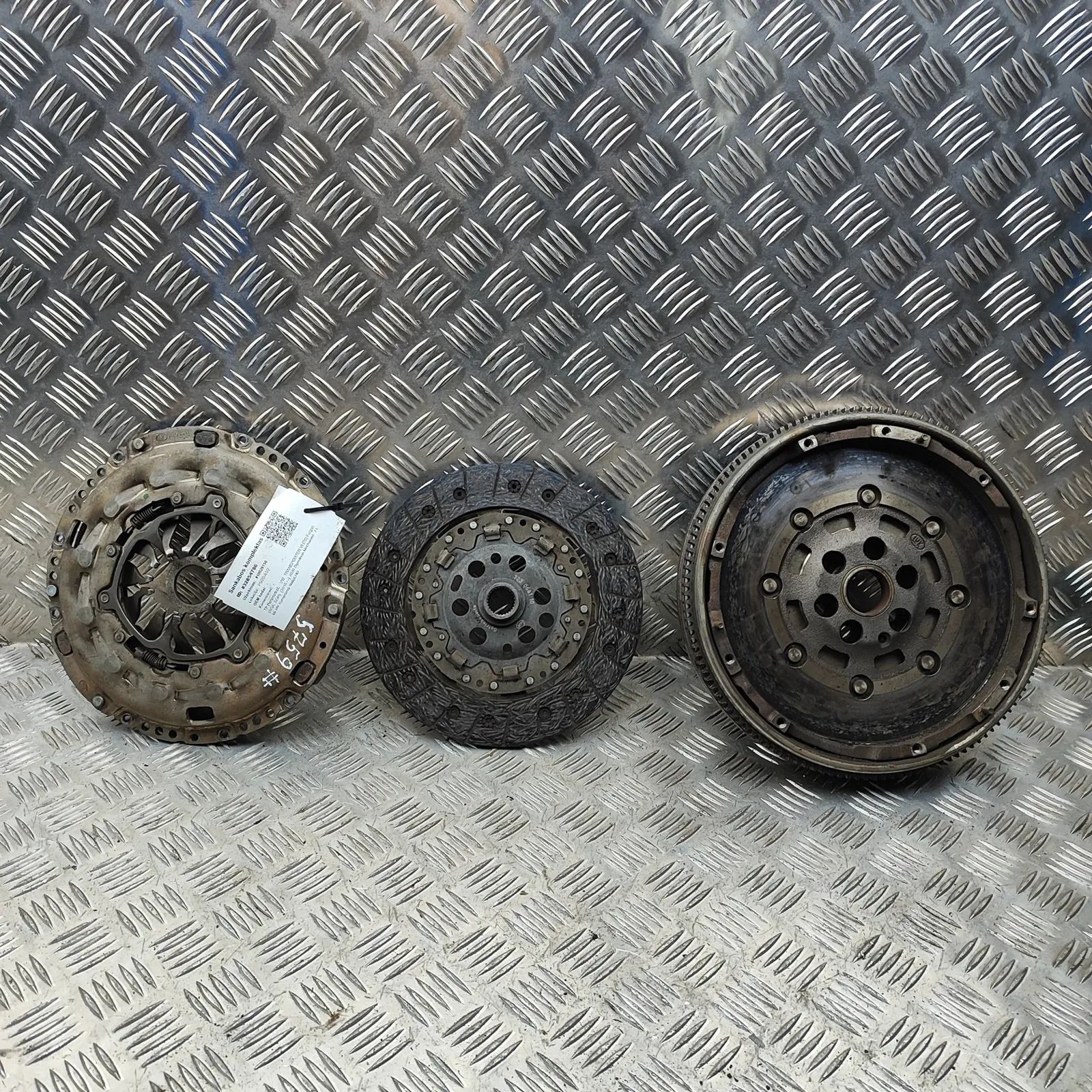 Volkswagen Transporter (T6, Caravelle, Multivan) комплект сцепления Clutch kit — VW TRANSPORTER (VI T6 Van SGA, SGH...