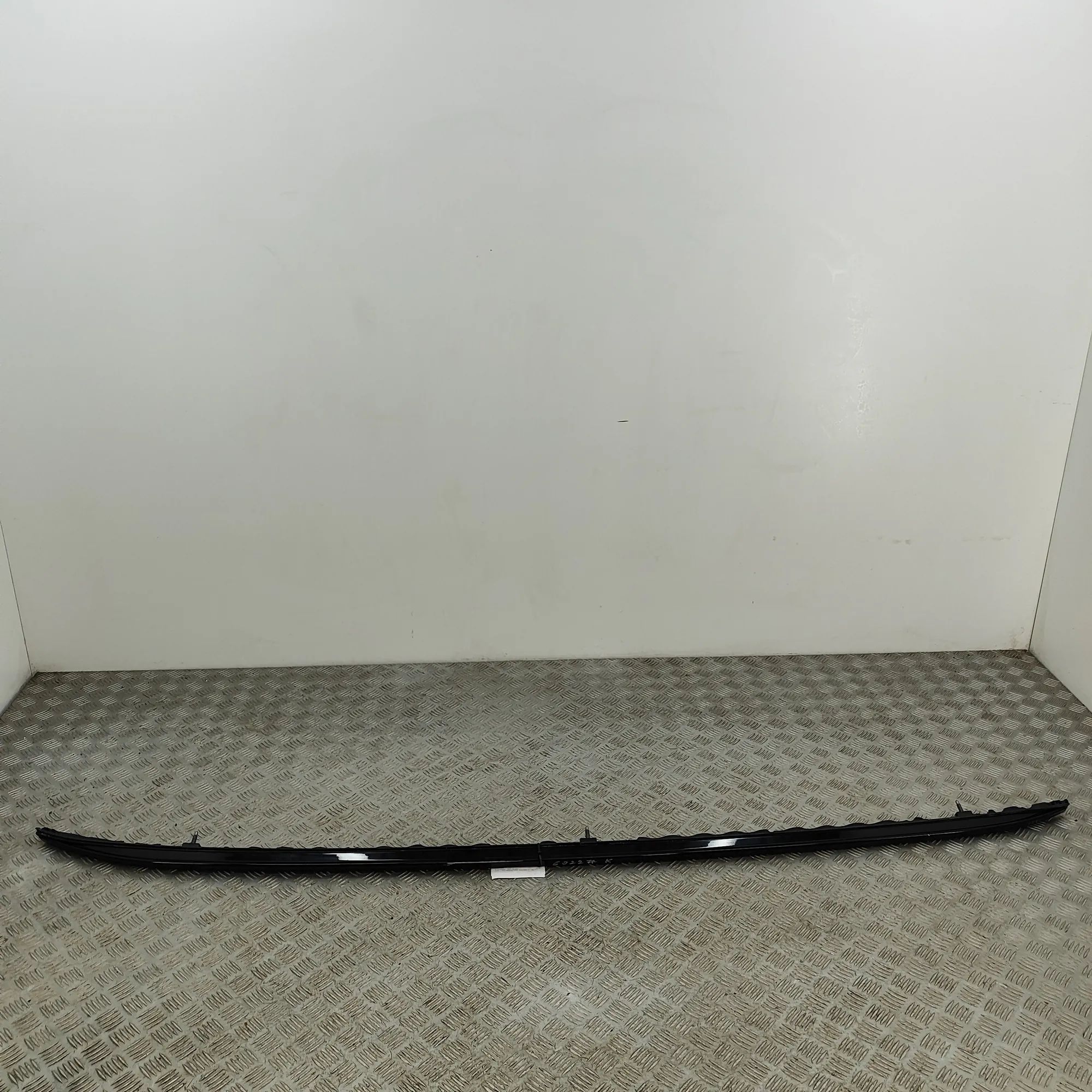 BMW X5 (G05) Left Side Roof Rail Left Side Roof Rail — BMW X5 (G05) (2018-...) —...
