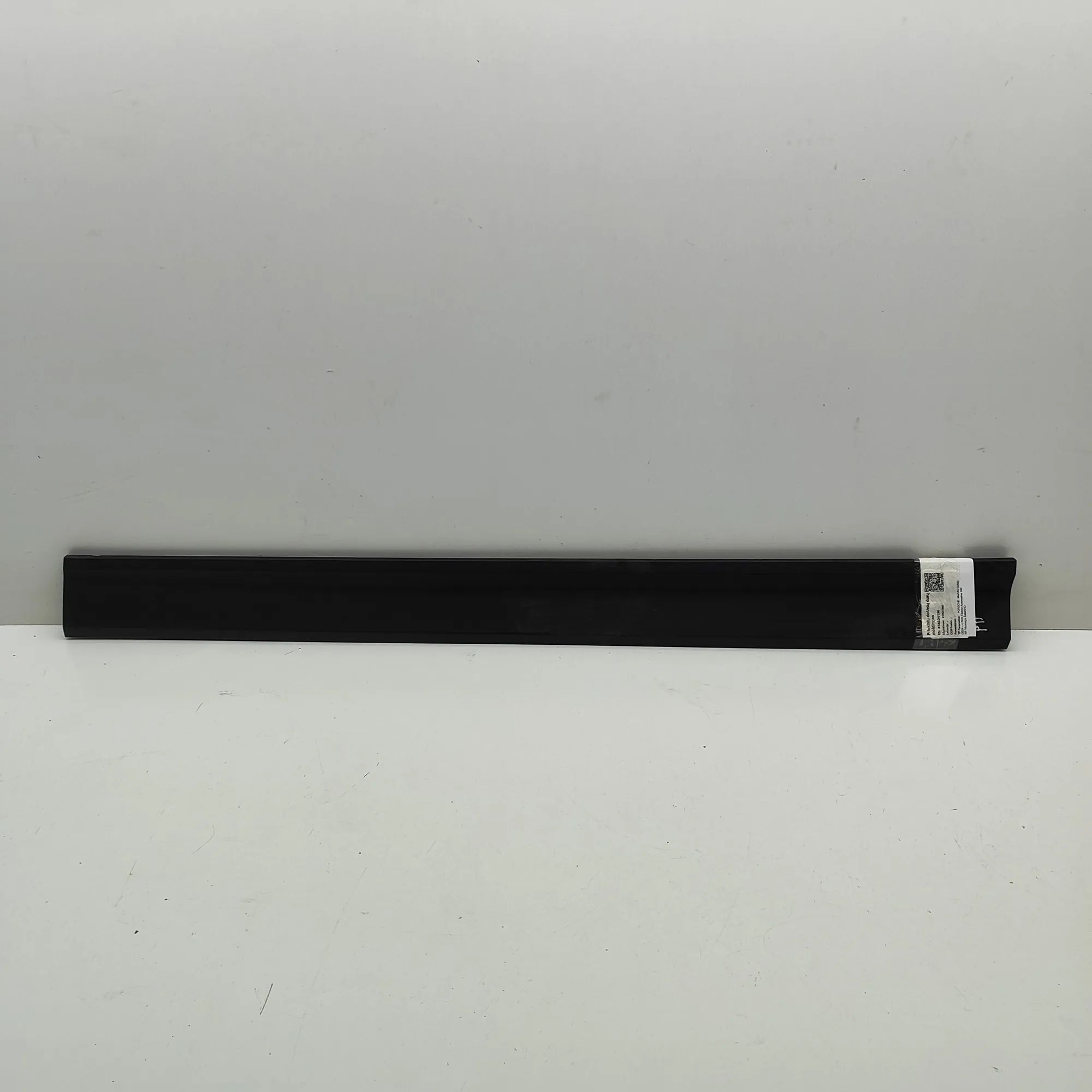 Porsche Macan (XAB) Door moulding — front right Door moulding — front right — PORSCHE MACAN (XA...
