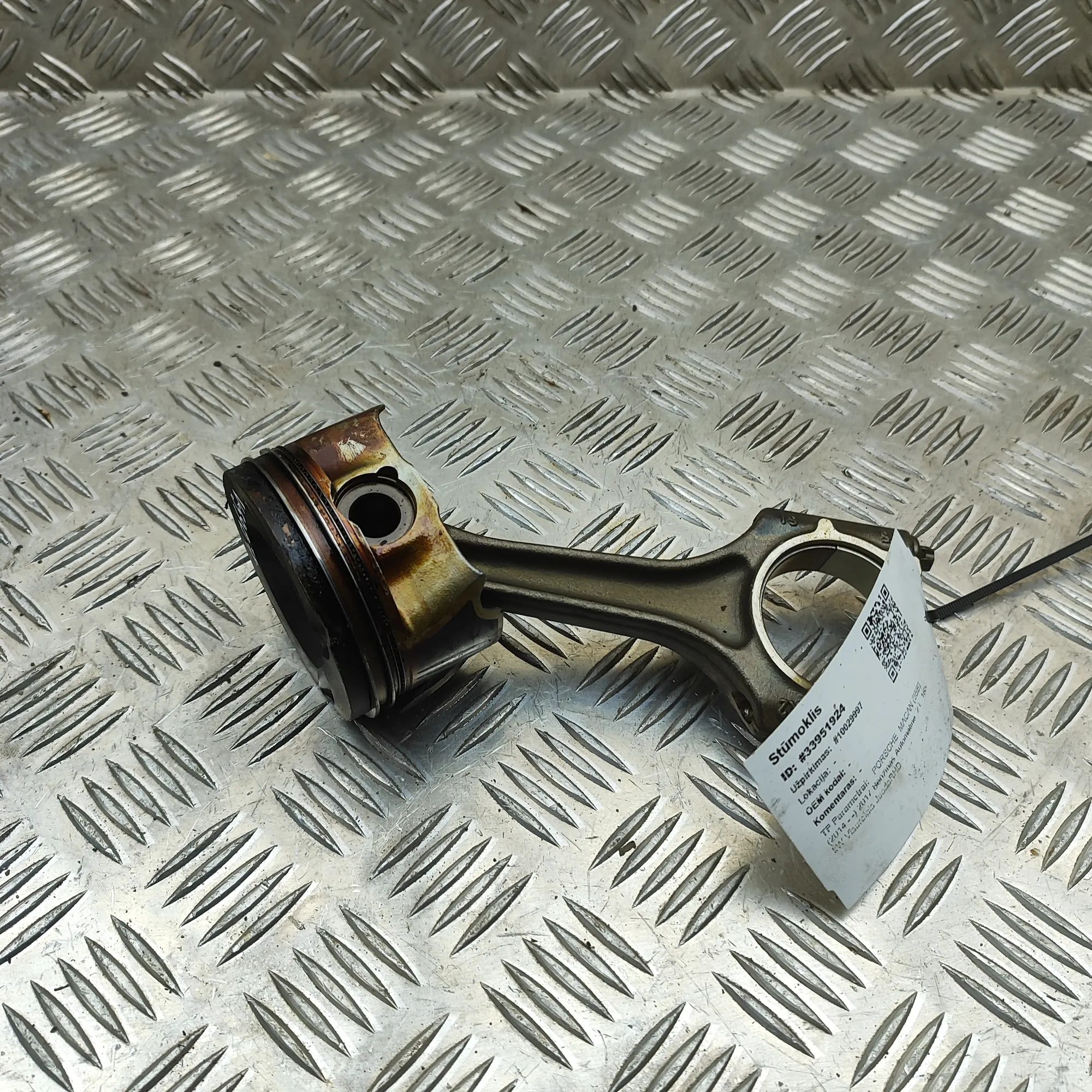 Porsche Macan Piston Piston — PORSCHE MACAN (95B) (2014-...) — 95819...