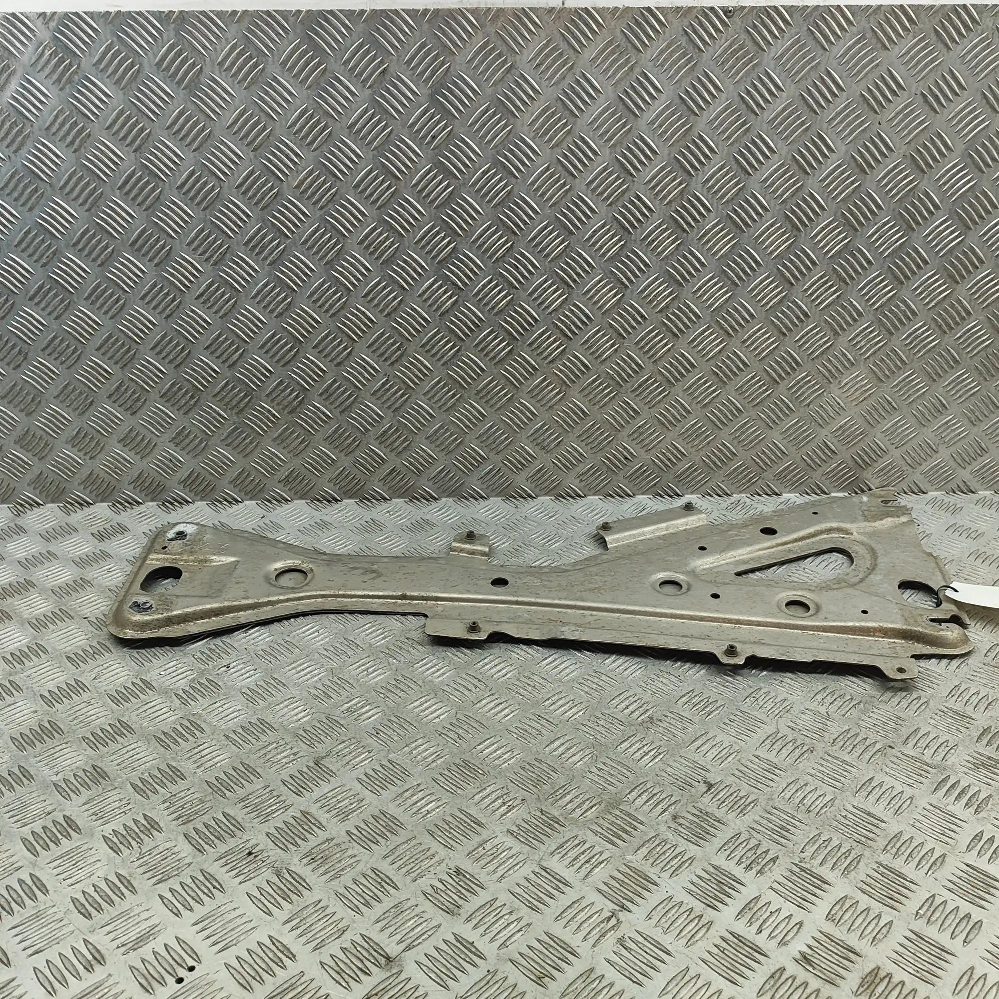 Mazda MX-5 Gearbox cover Gearbox cover — MAZDA MX-5 (IV ND) (2015-...) —...