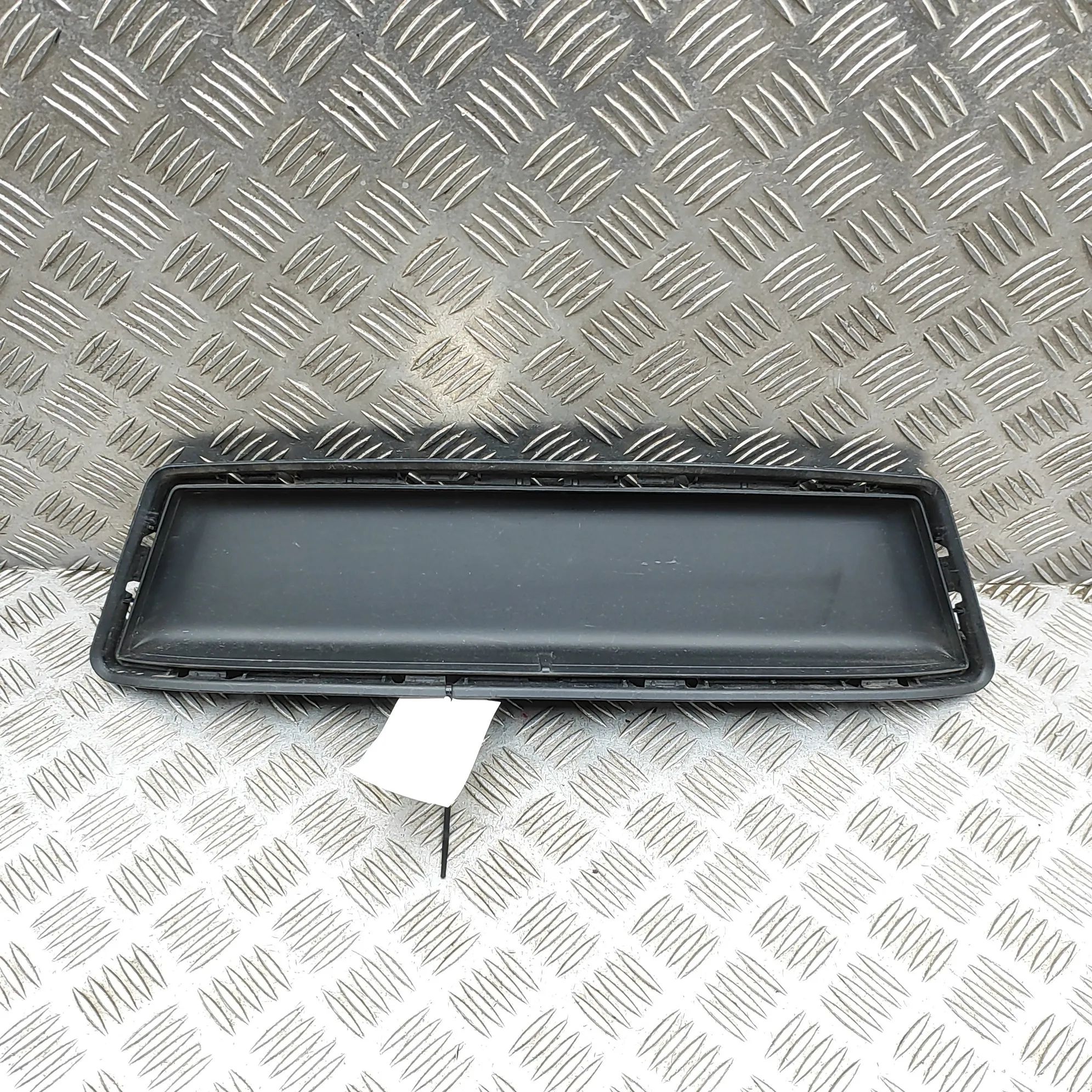 Porsche 911 (991) Front Bumper Center Moulding Front Bumper Center Moulding — PORSCHE 911 (991...