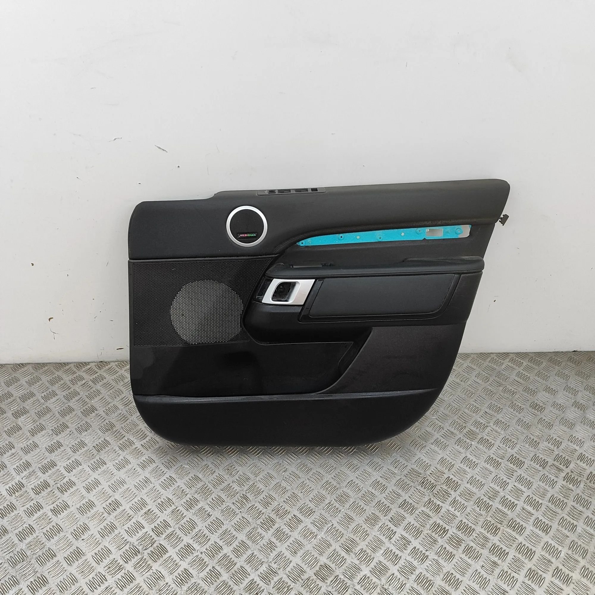 Land Rover Discovery Front Right Door Panel Front Right Door Panel — LAND ROVER DISCOVERY (...