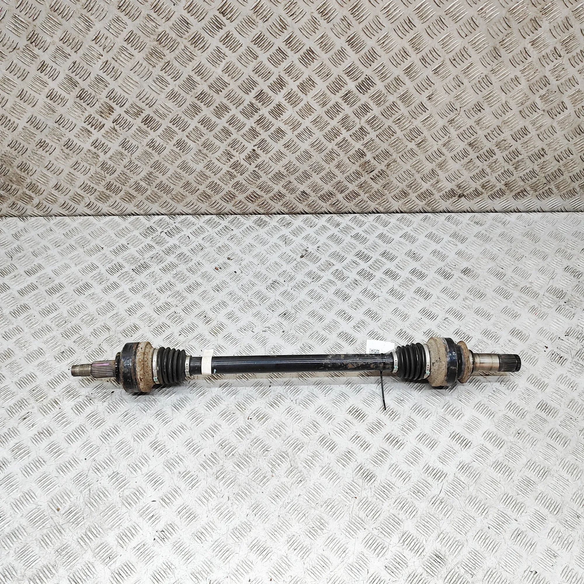 Alfa-Romeo Stelvio Rear Left Driveshaft Rear Left Driveshaft — ALFA ROMEO STELVIO (949_...