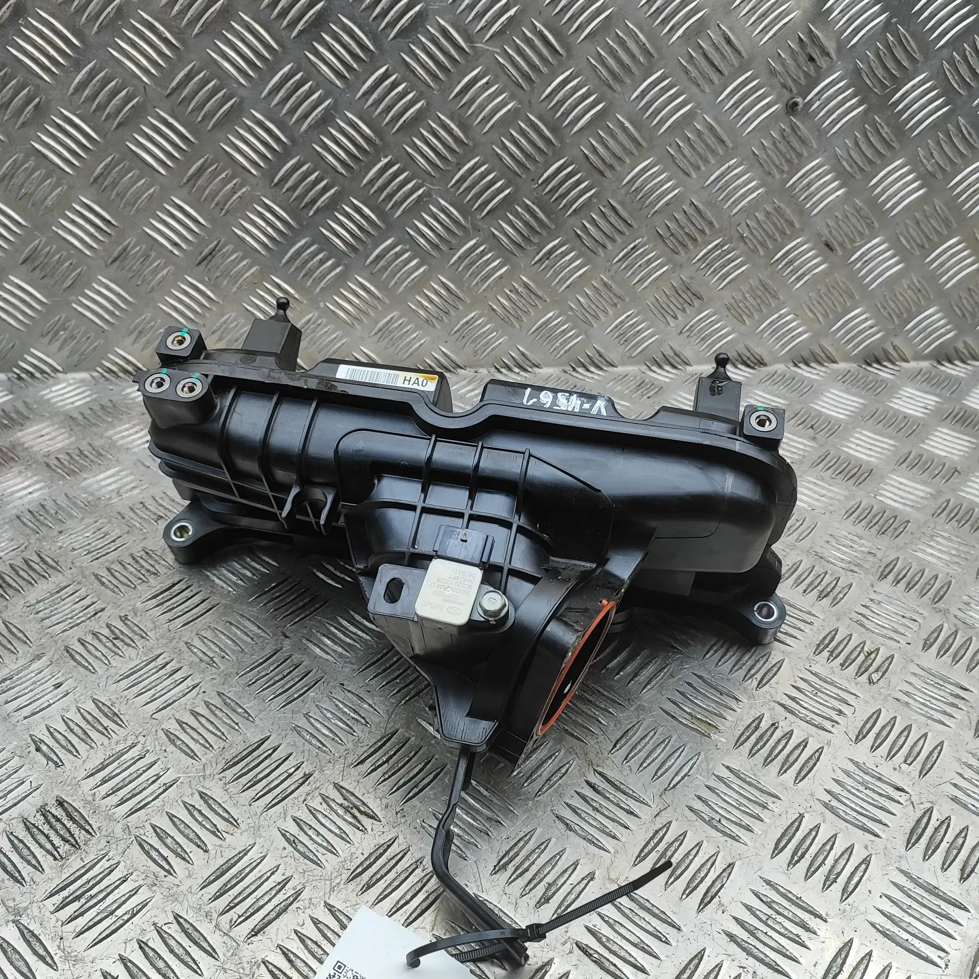 Hyundai Tucson sisselaskekollektor Intake Manifold — HYUNDAI TUCSON (NX4E, NX4A) (...