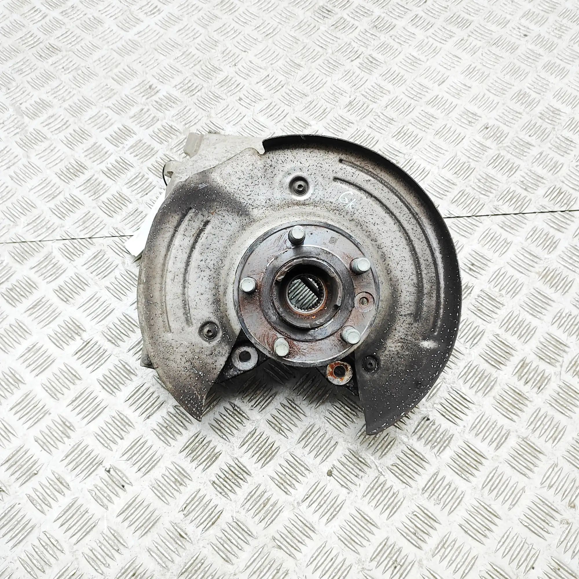 Land Rover Range Rover Evoque Rear Left Wheel Hub Spindle Rear Left Wheel Hub Spindle — LAND ROVER RANGE ...