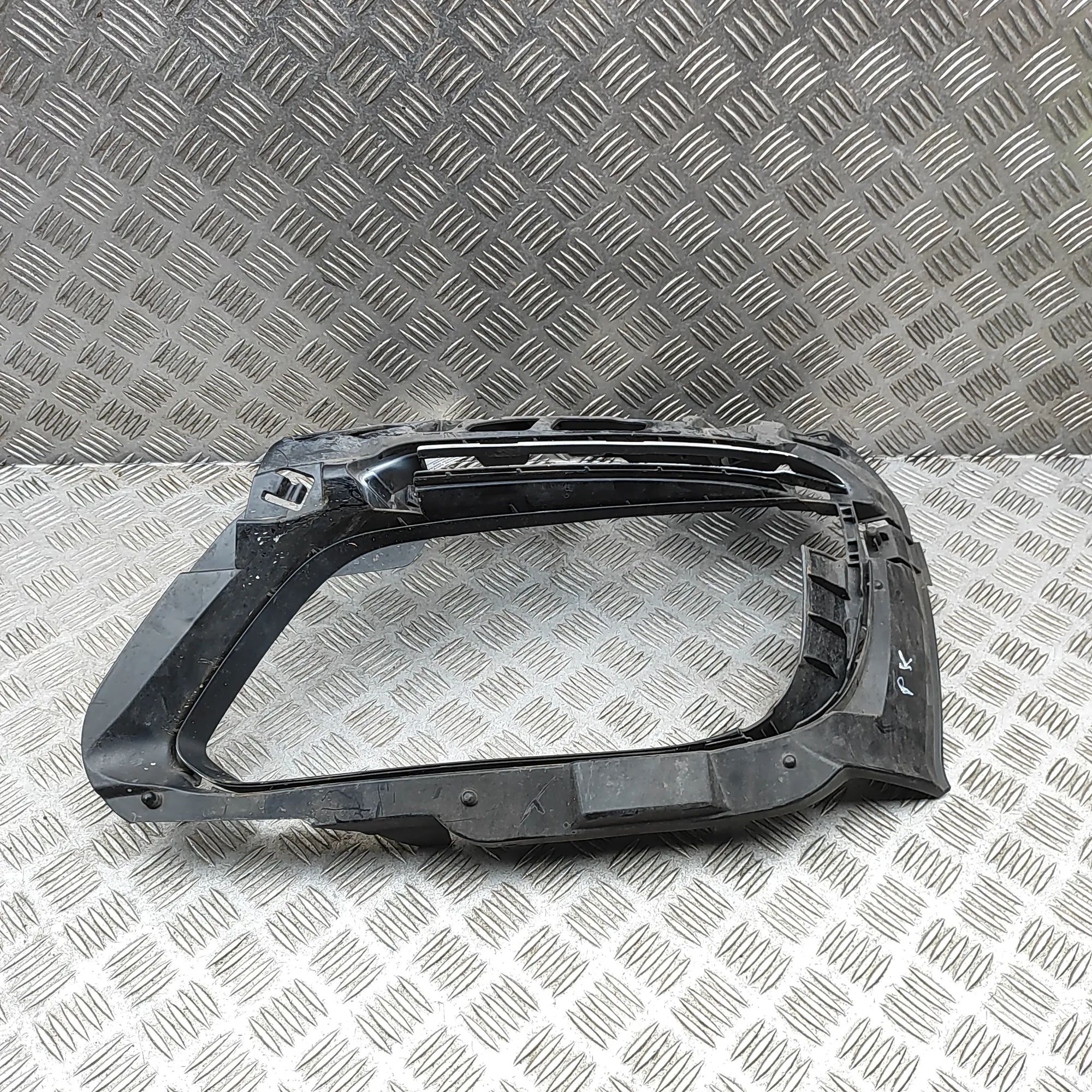 Porsche 911 (991) Front Left Bumper Bracket Front Left Bumper Bracket — PORSCHE 911 (991) (...