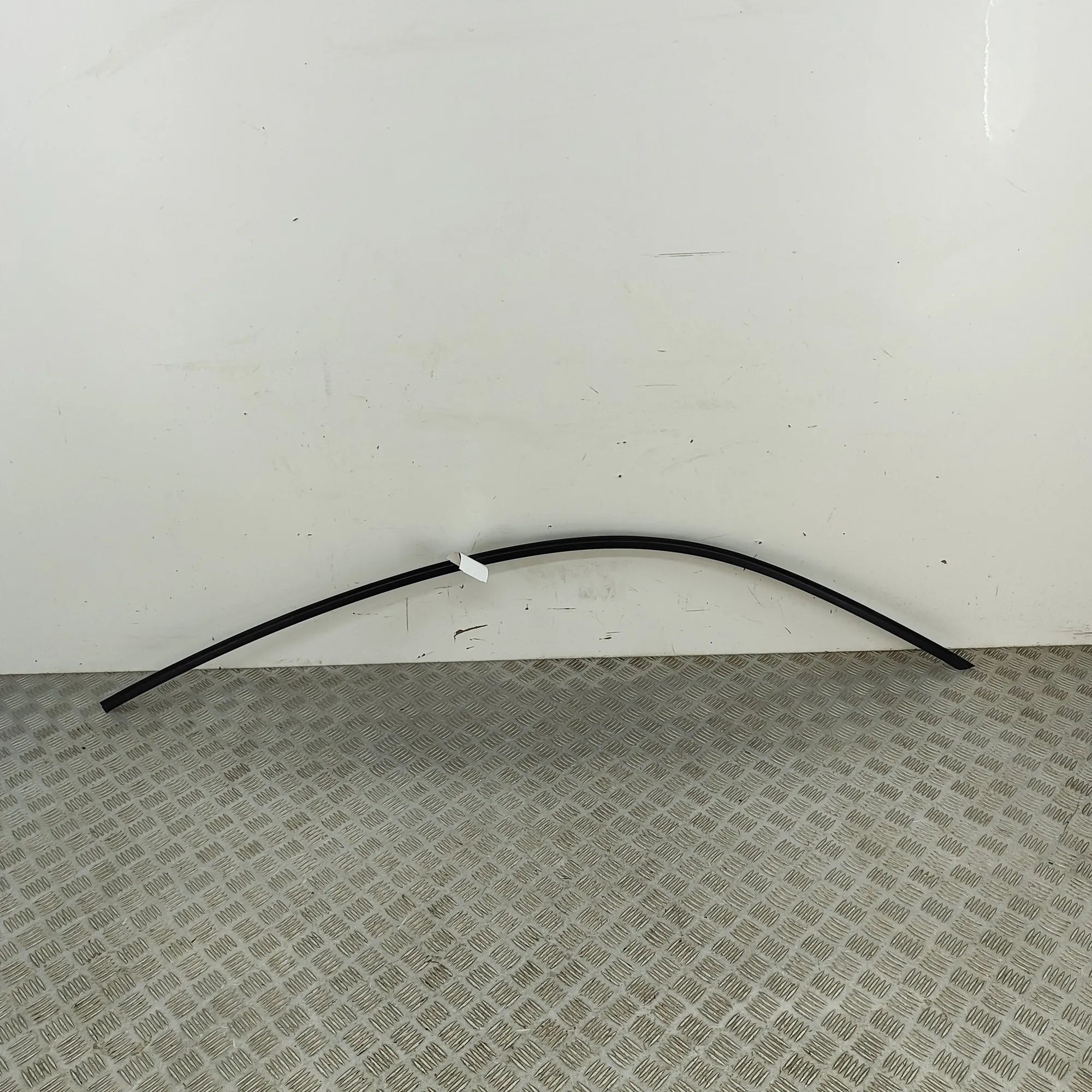 Audi TT (8S) Right Side Roof Strip Trim Right Side Roof Strip Trim — AUDI TT (FV3) (201...