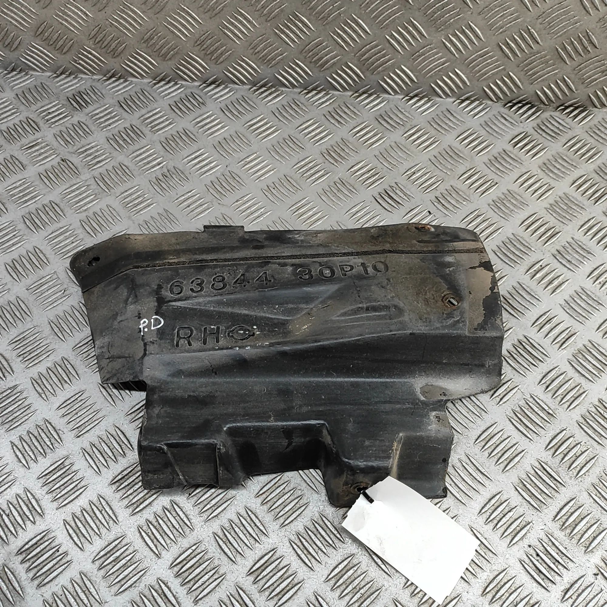 Nissan 300ZX Plastic fender panel — front right Plastic fender panel — front right — NISSAN 300...