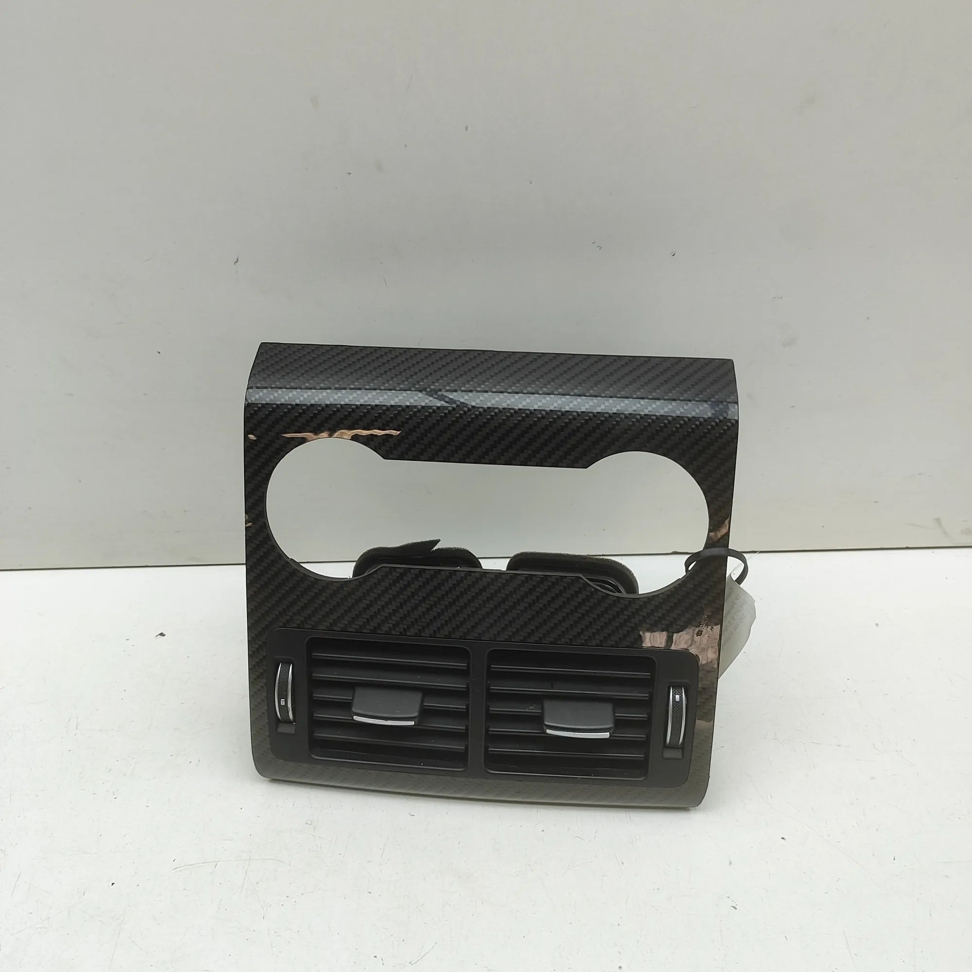 Land Rover Range Rover Sport (L494) Centre console air vent Centre console air vent — LAND ROVER RANGE ROVE...