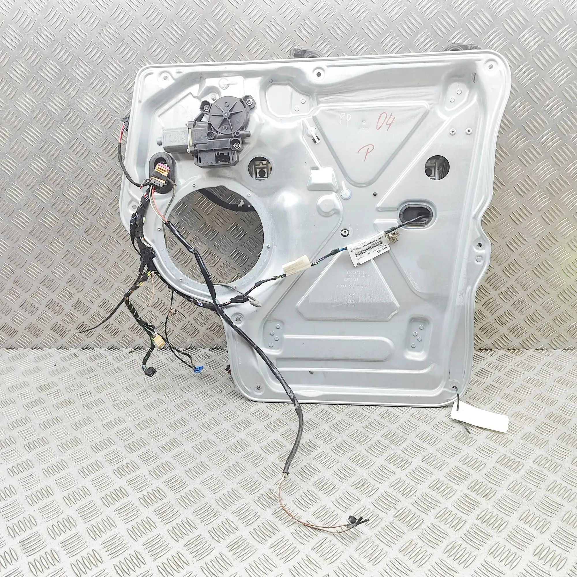 Volkswagen Transporter (T6, Caravelle, Multivan) Front Right Door Window Regulator Front Right Door Window Regulator — VW TRANSPOR...