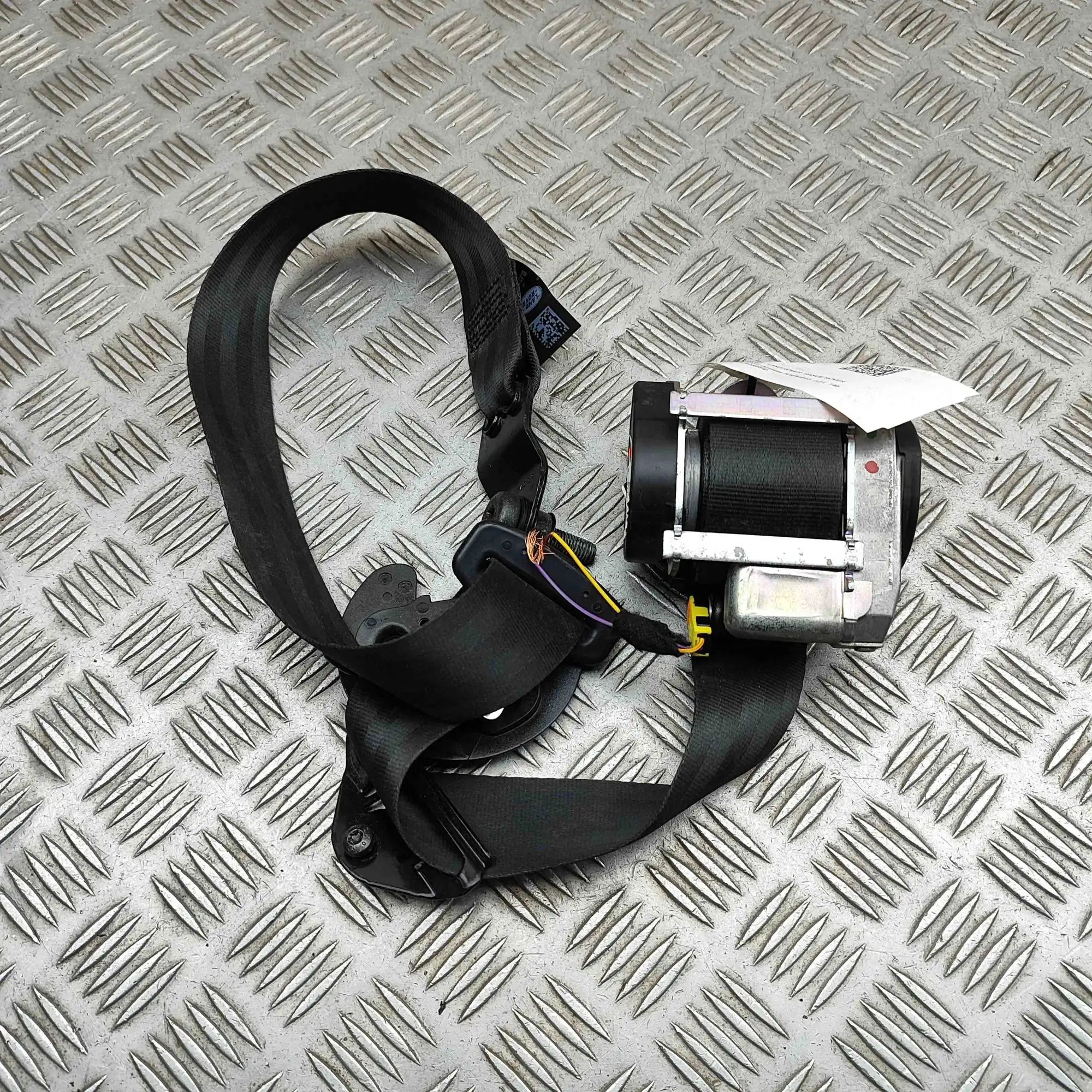 Land Rover Range Rover Evoque Front Left Seatbelt Front Left Seatbelt — LAND ROVER RANGE ROVER EV...