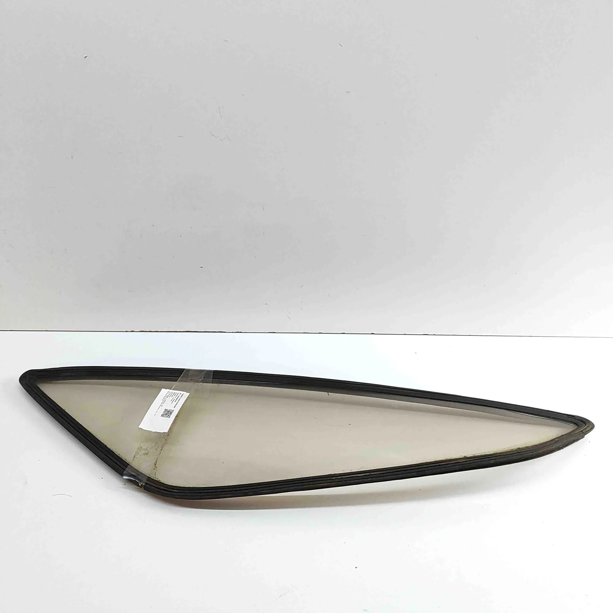 Porsche 928 Rear Left Quarter Window Rear Left Quarter Window — PORSCHE 928 (1977-19...