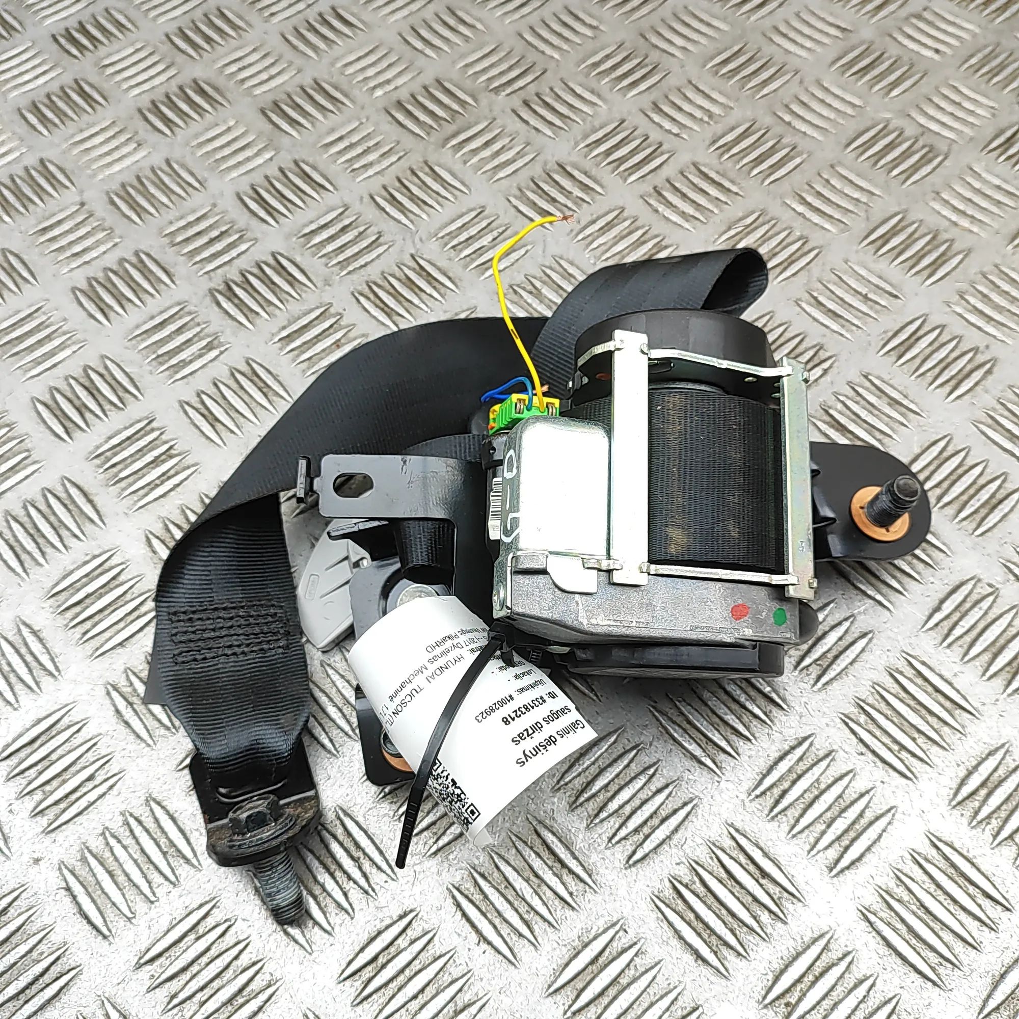 Hyundai Tucson Rear Right Seatbelt Rear Right Seatbelt — HYUNDAI TUCSON (TL, TLE) ...