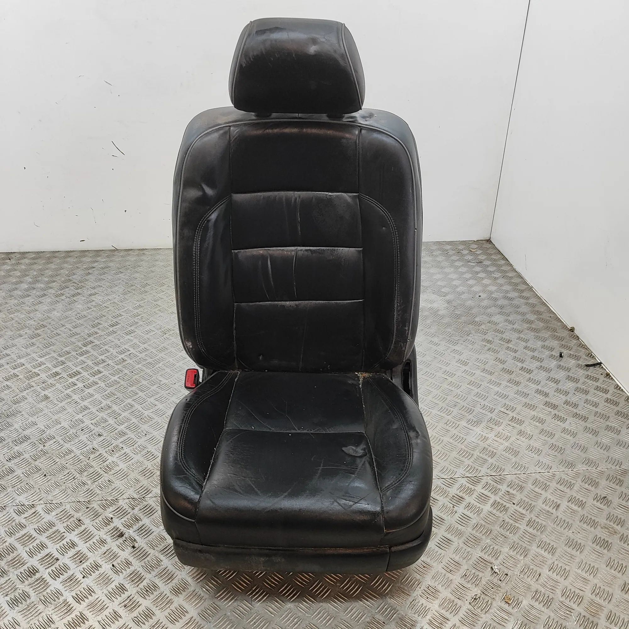 Lexus GS Front Left Seat Front left seat — LEXUS GS (JZS160_, UZS161_, U...