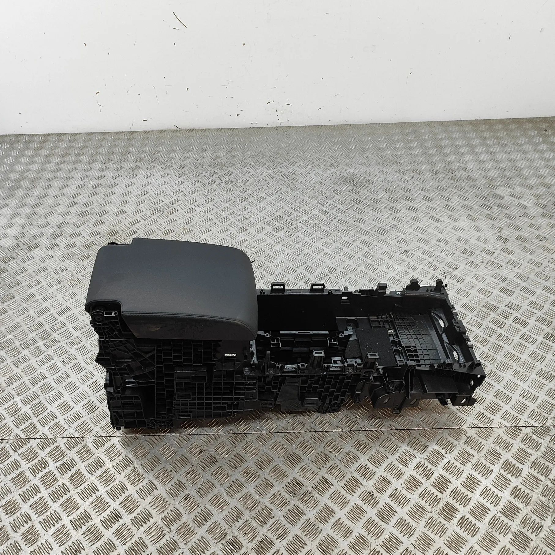 Land Rover Discovery center console center Console — LAND ROVER DISCOVERY (V L462) ...
