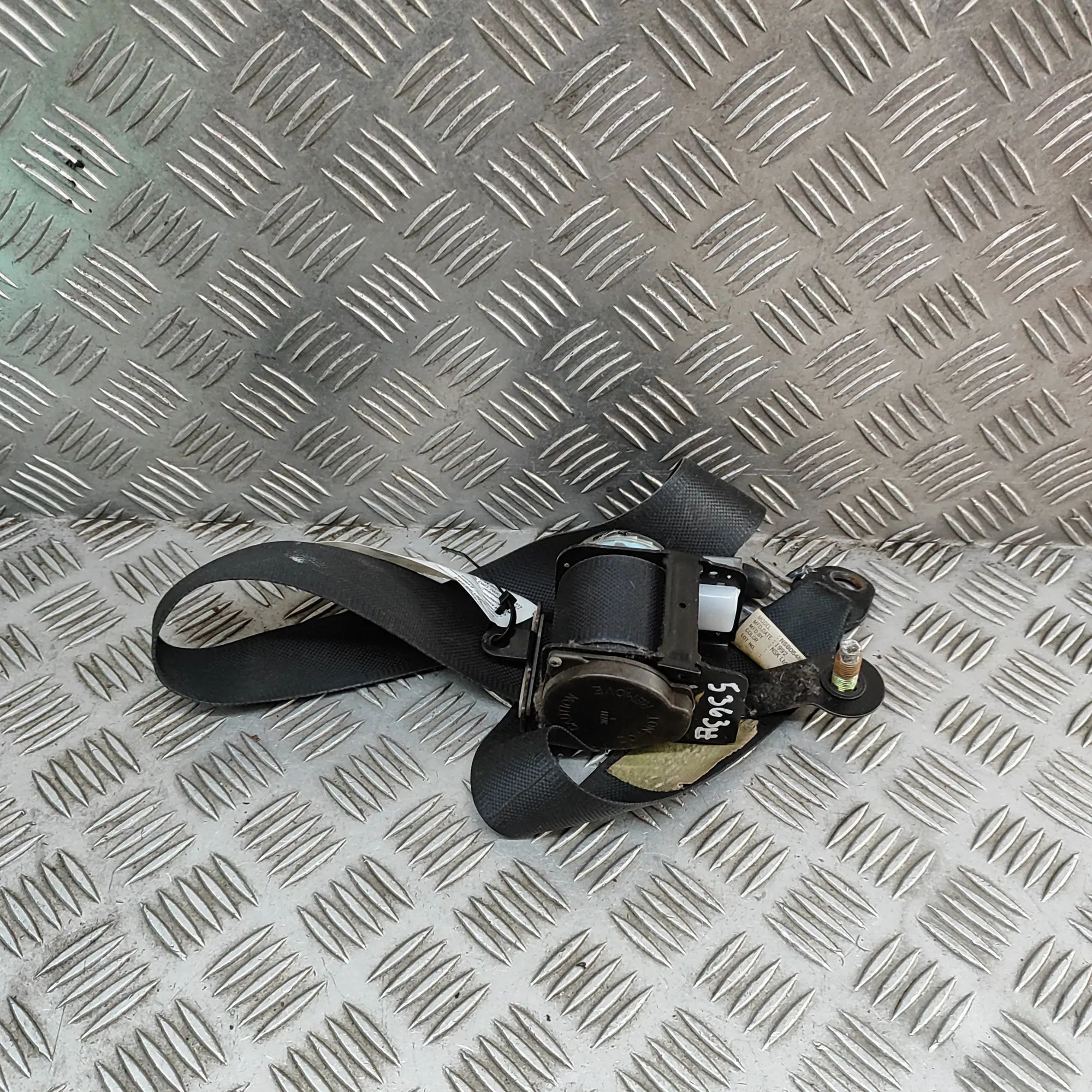 Nissan 300ZX Front Left Seatbelt Front Left Seatbelt — NISSAN 300 (ZX Cabrio Z32...