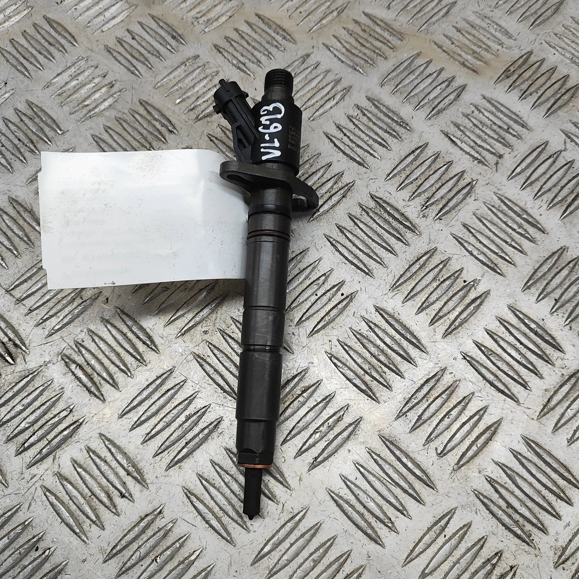 Land Rover Discovery Fuel Injector Fuel injector — LAND ROVER DISCOVERY (V L462) (...