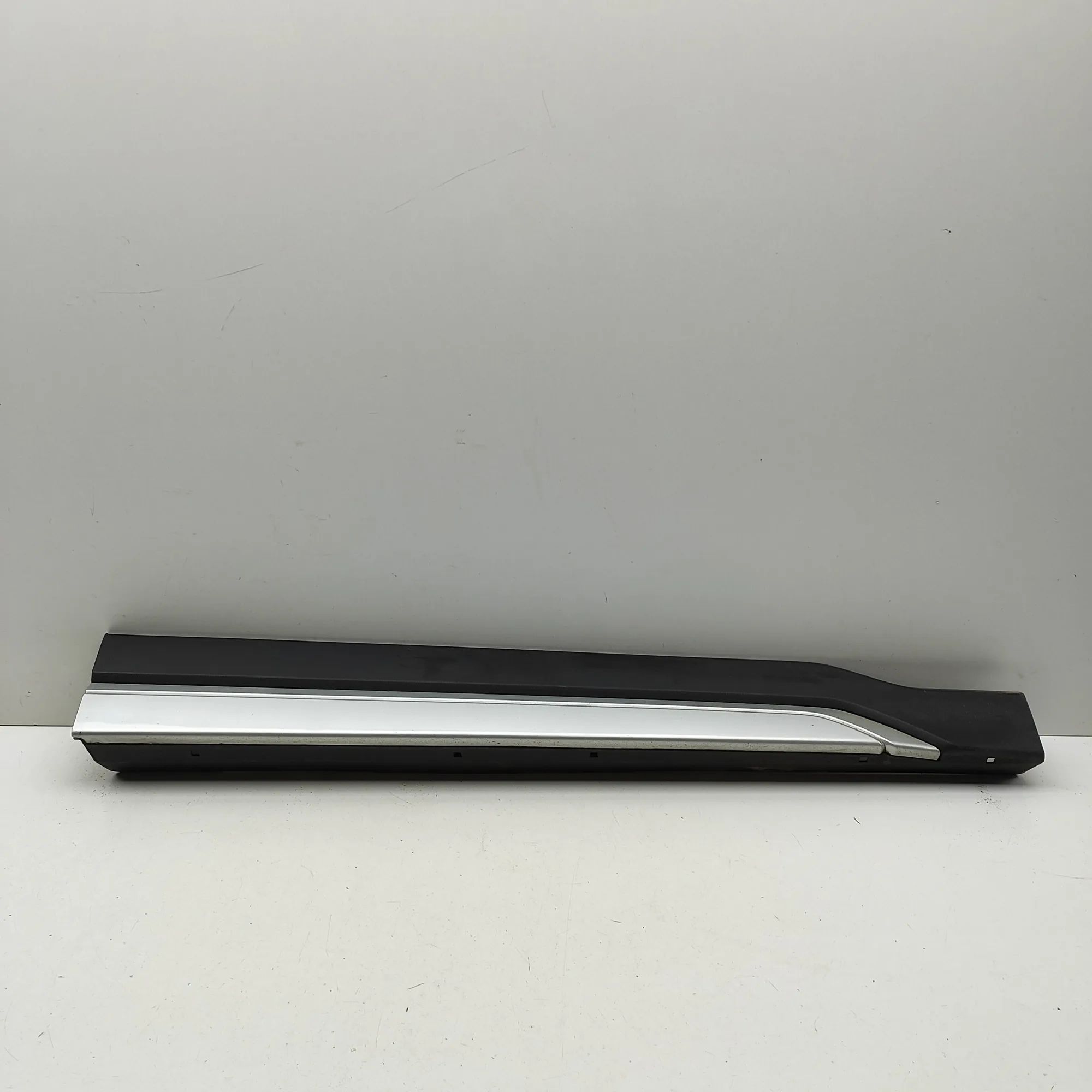 Subaru Forester Front Right Door Lower Molding Front Right Door Lower Molding — SUBARU FORESTE...