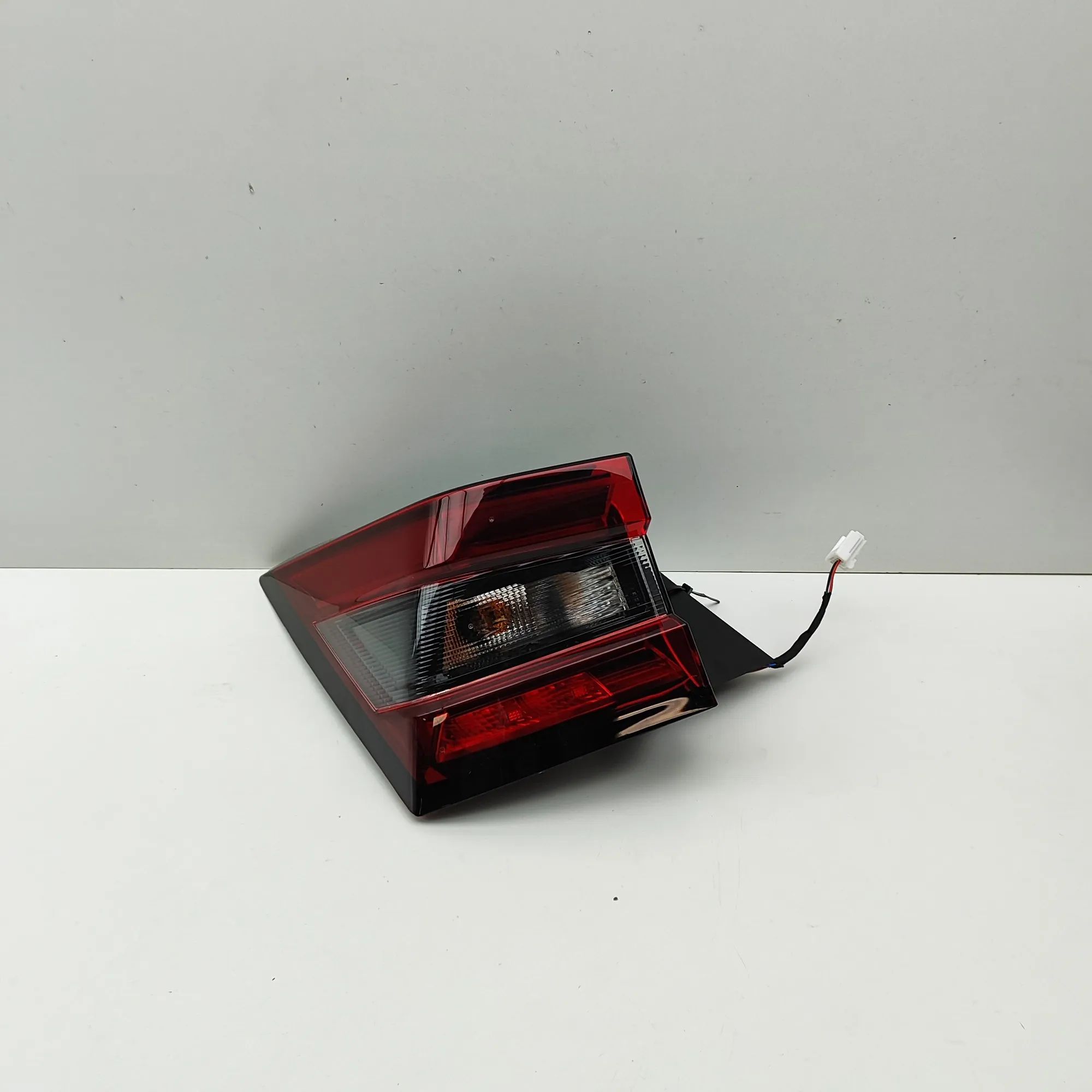 Nissan Juke Rear Left Tail Light Rear Left Tail Light — NISSAN JUKE (F16) (2019-...