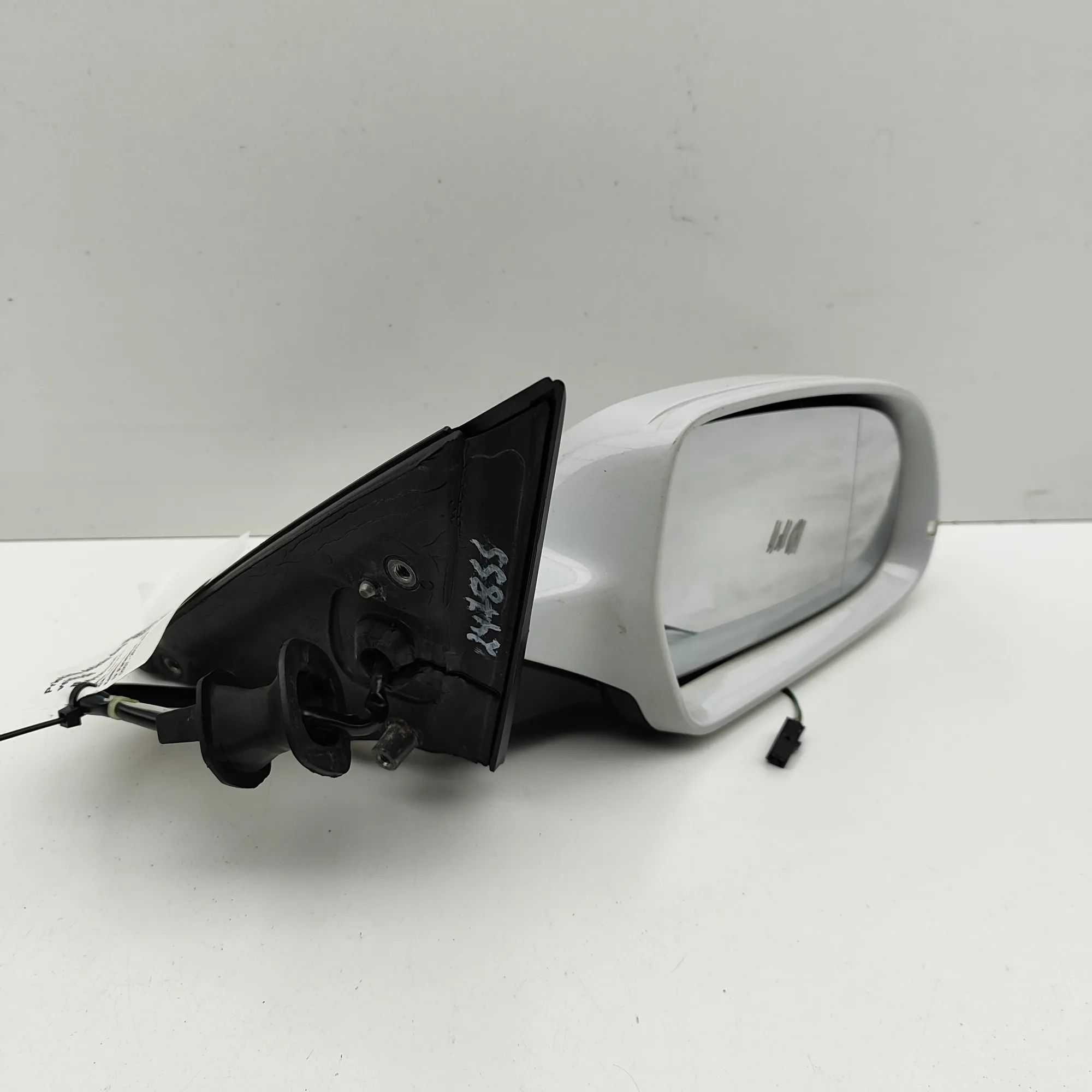Audi A4 (B7) Right Side Wing Mirror Right Side Wing Mirror — AUDI A4 (8K2, B8) (200...