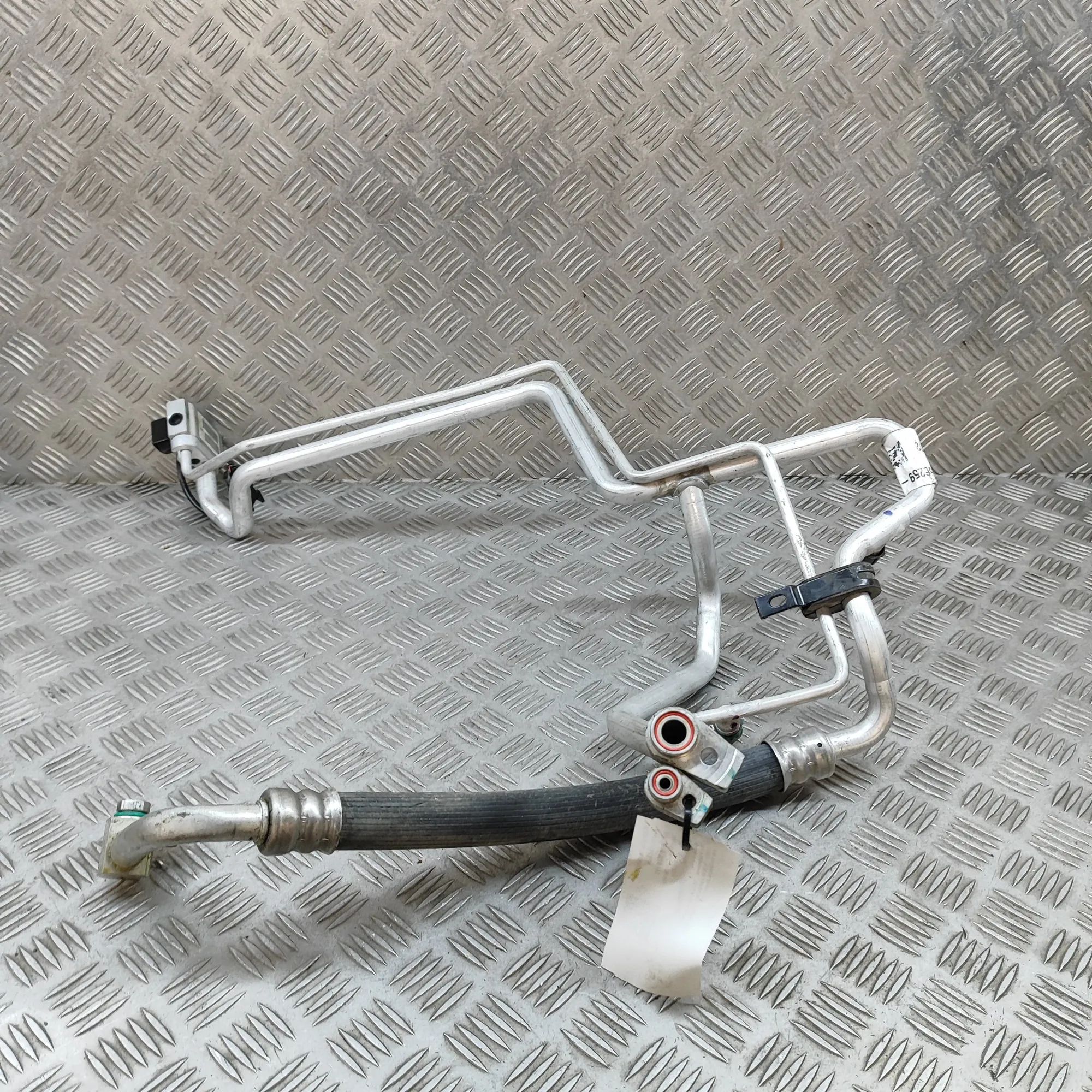 Tesla Model X A/C Air Con Hose Pipe A/C Air Con Hose Pipe — TESLA MODEL X (2013-......