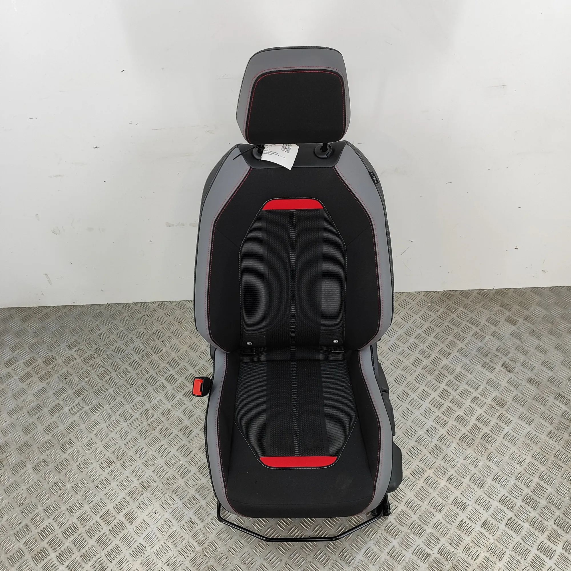 Opel Mokka (B) Front Left Seat Front left seat — OPEL MOKKA (2020-...) — 98239...