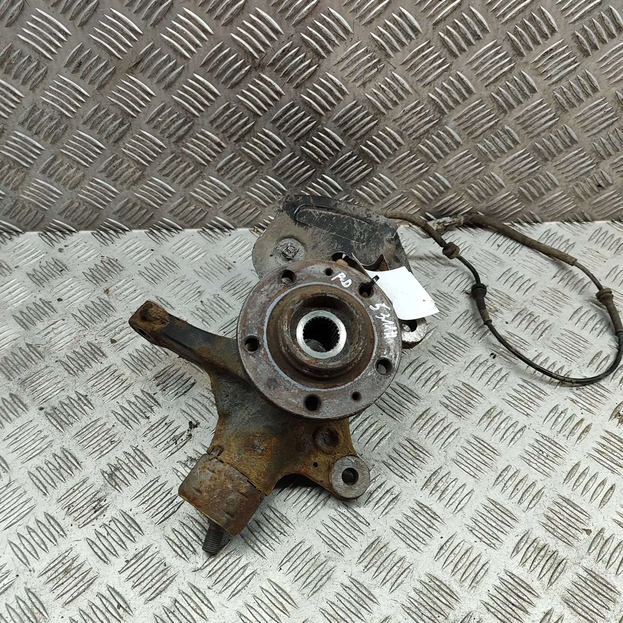 Toyota Proace Front Right Wheel Hub Front Right Wheel Hub — TOYOTA PROACE (Van MDZ_...