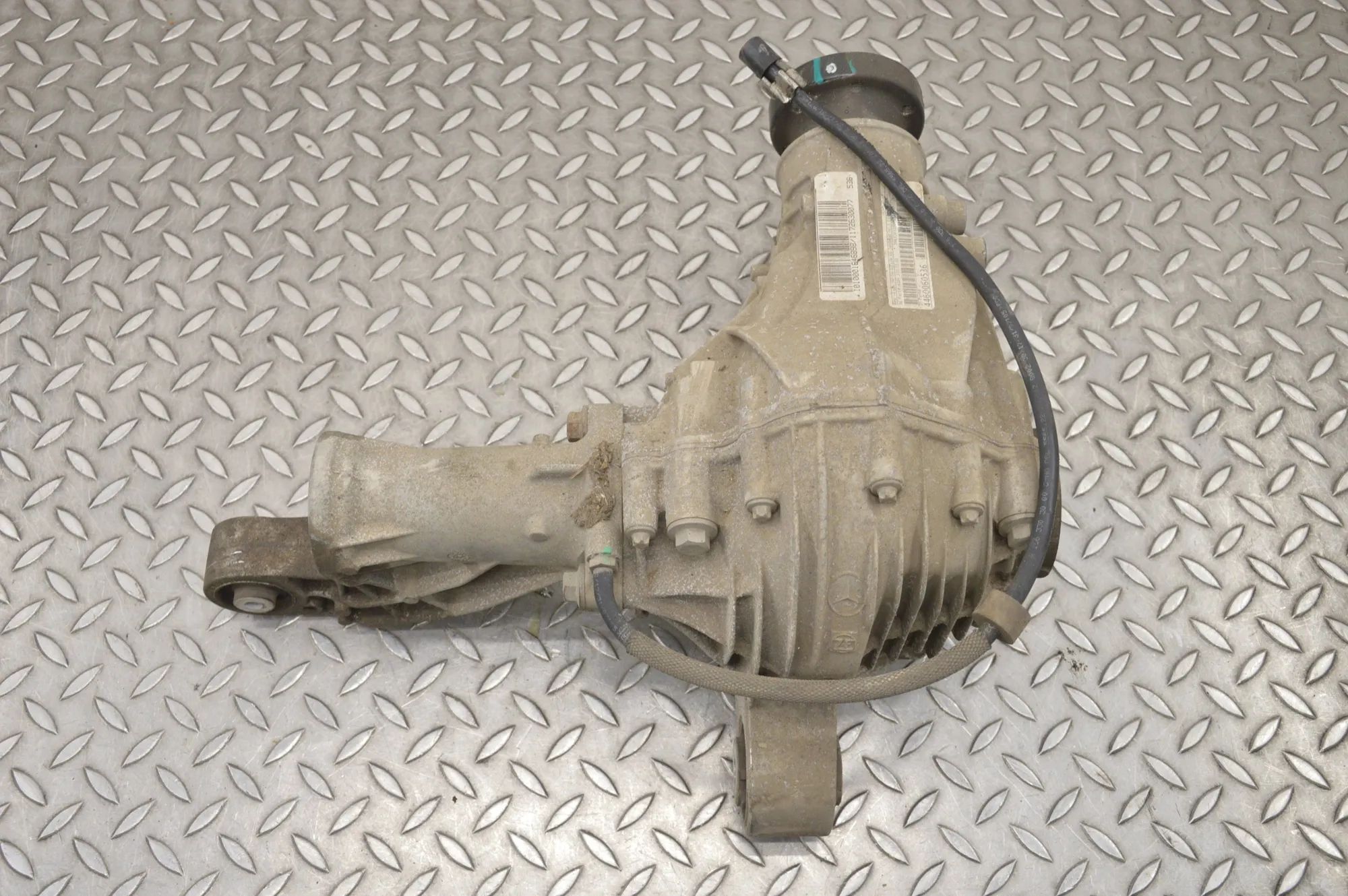 Mercedes-Benz GL / GLS (X166) front differential Front differential — MERCEDES BENZ GLS (X166) (...