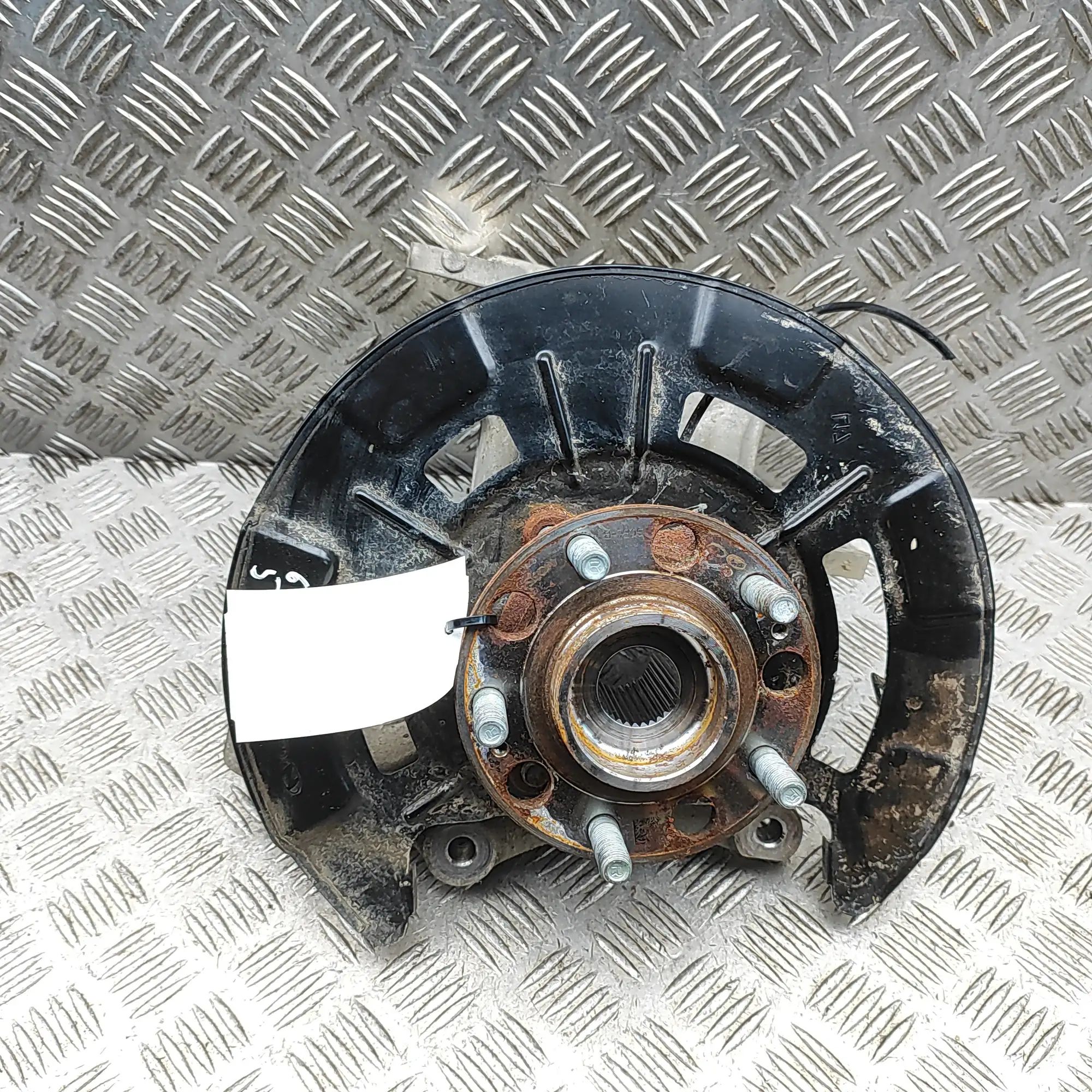 Kia Sorento Rear Left Wheel Hub Spindle Rear Left Wheel Hub Spindle — KIA SORENTO (IV M...