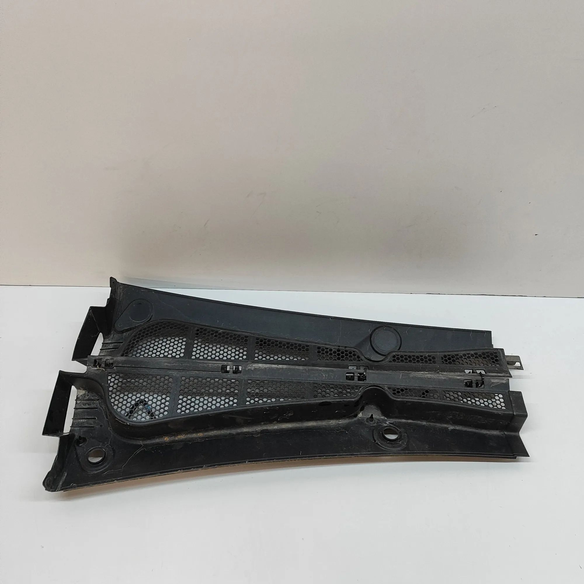 Peugeot Partner / Rifter Front Wiper Cowl Trim Front Wiper Cowl Trim — PEUGEOT PARTNER (Van) (...