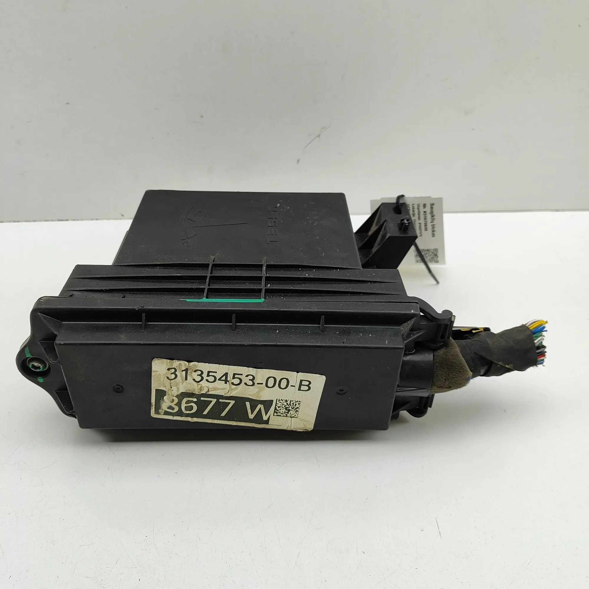 Tesla Model X Fuse Box Module Fuse Box Module — TESLA MODEL X (2013-...) — 20...