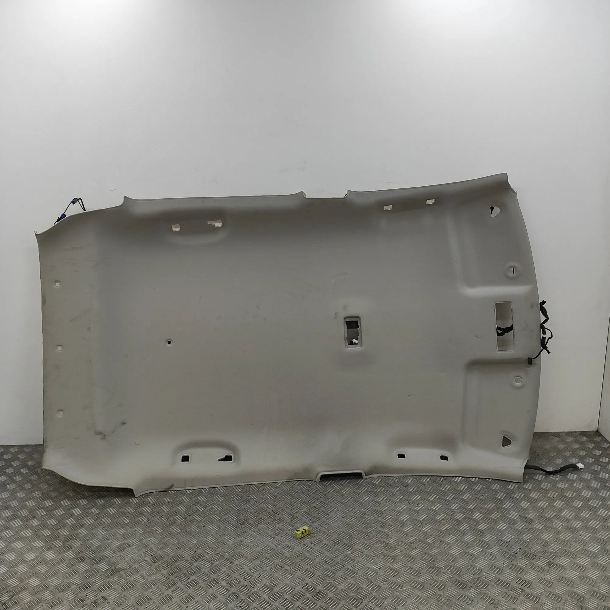Nissan Leaf Roof Headliner Roof Headliner — NISSAN LEAF (ZE1) (2017-...) —...