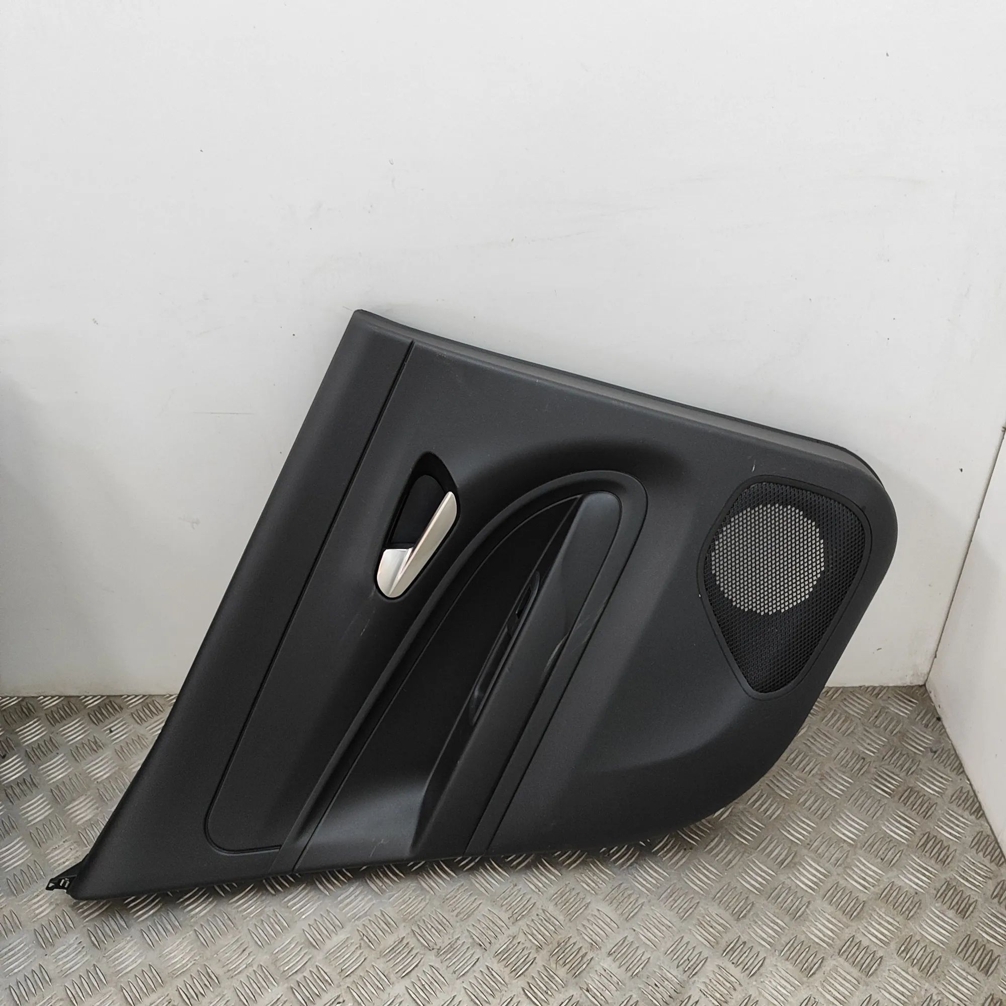 Jeep Avenger Rear Left Door Panel Rear Left Door Panel — JEEP AVENGER (J2) (2022-...
