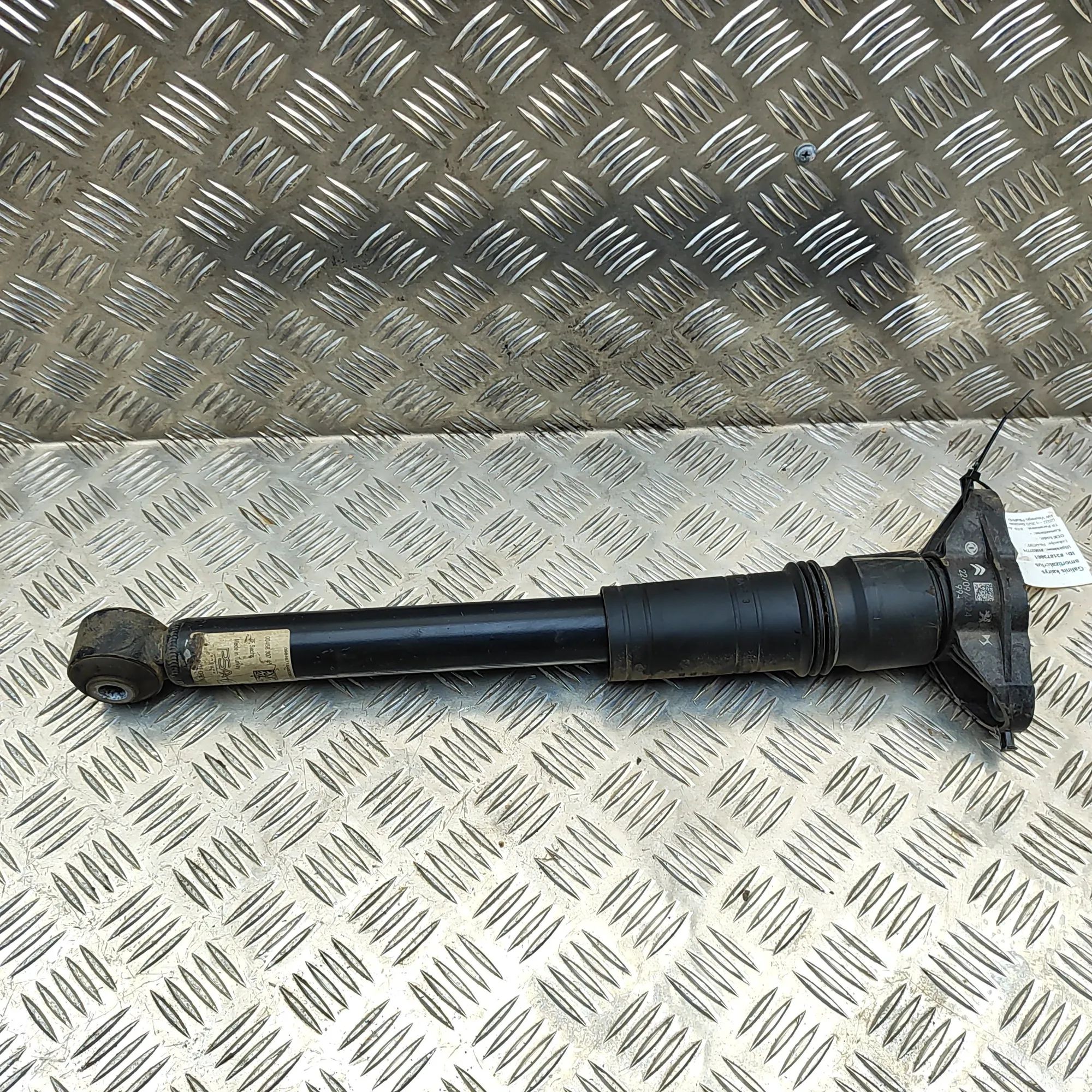 Jeep Avenger Shock absorber — rear left Shock absorber — rear left — JEEP AVENGER (J2) ...